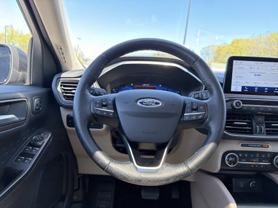 2020 Ford Escape Titanium