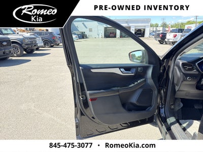 2021 Ford Escape Titanium