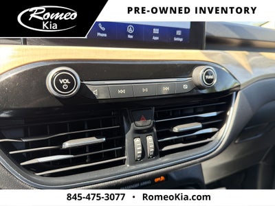 2021 Ford Escape Titanium