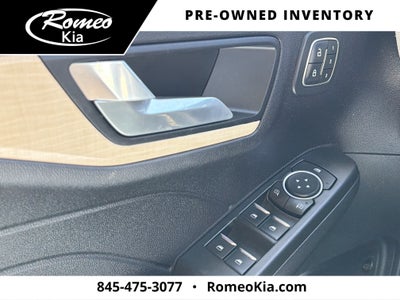 2021 Ford Escape Titanium