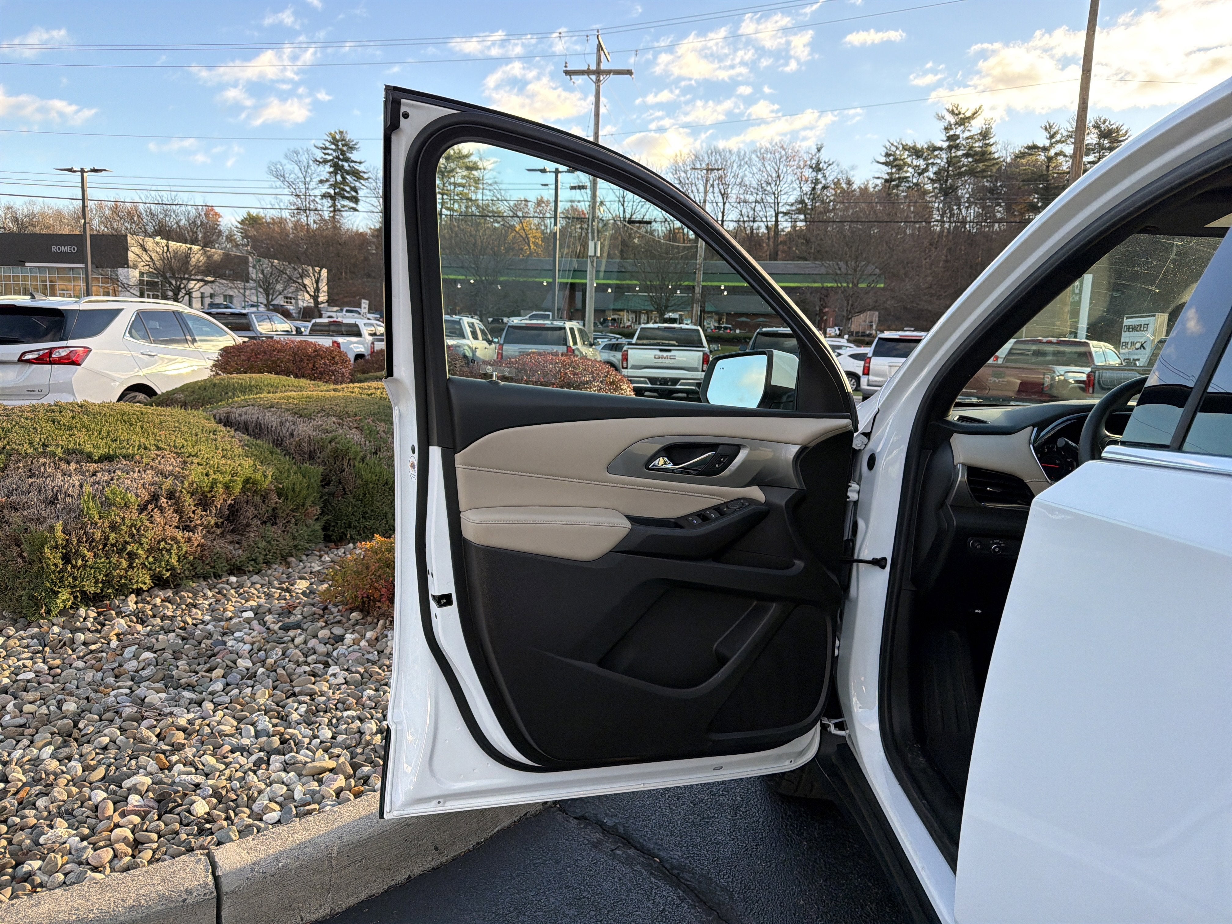 2024 Chevrolet Traverse Limited LS