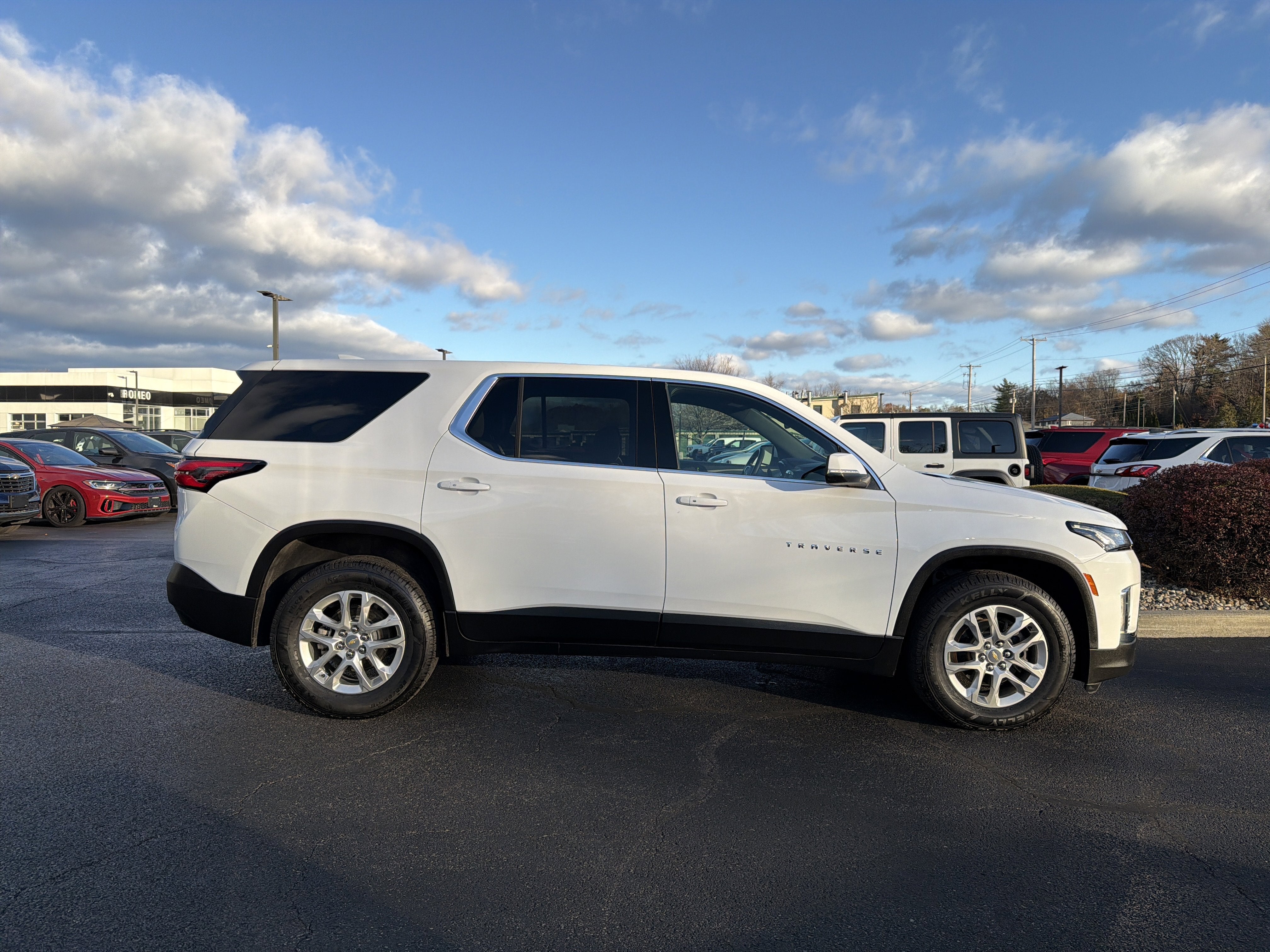 2024 Chevrolet Traverse Limited LS
