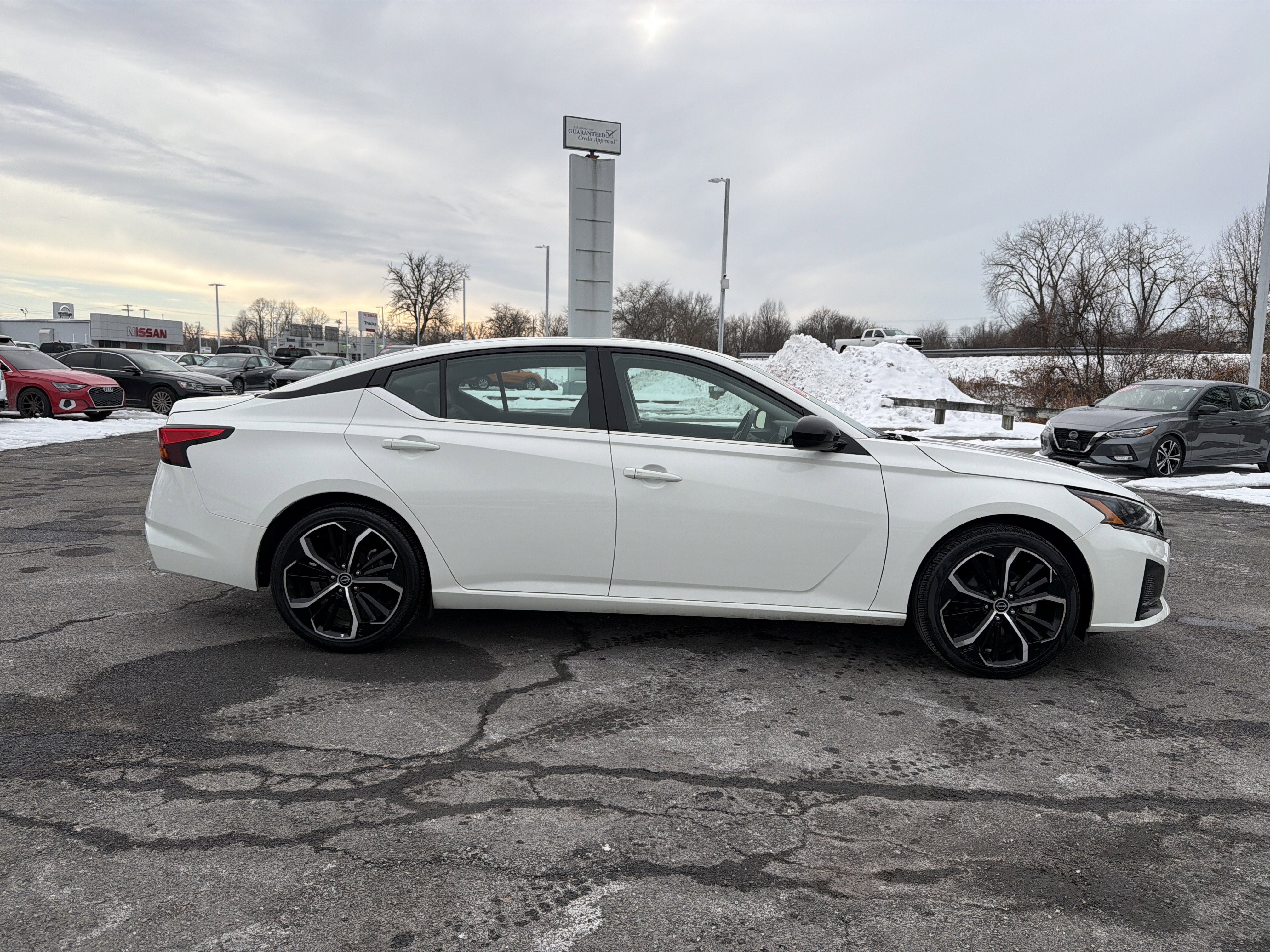 2024 Nissan Altima 2.5 SR