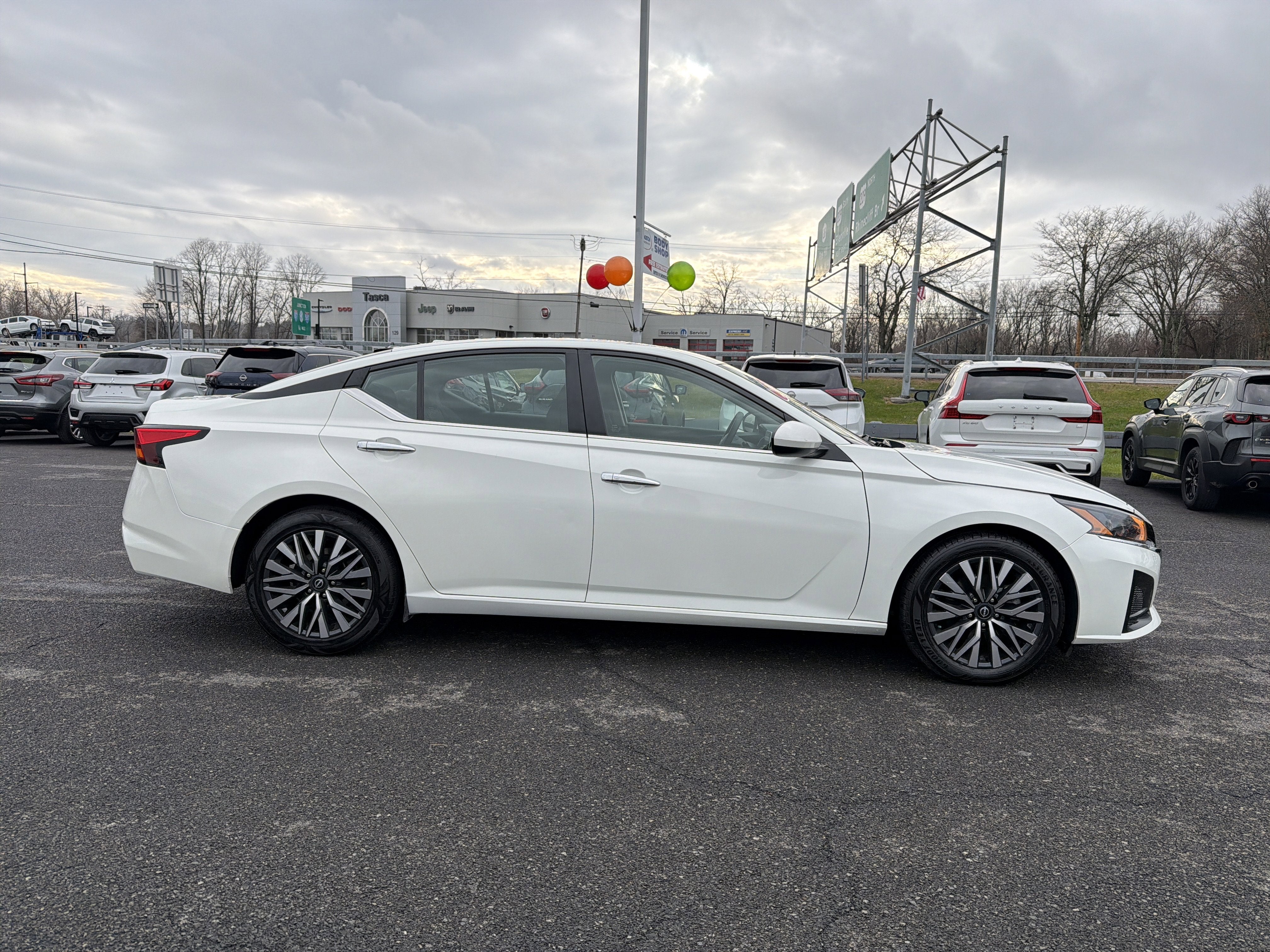 2023 Nissan Altima 2.5 SV