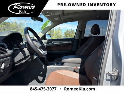 2021 Volkswagen Atlas 3.6L V6 SE w/Technology R-Line