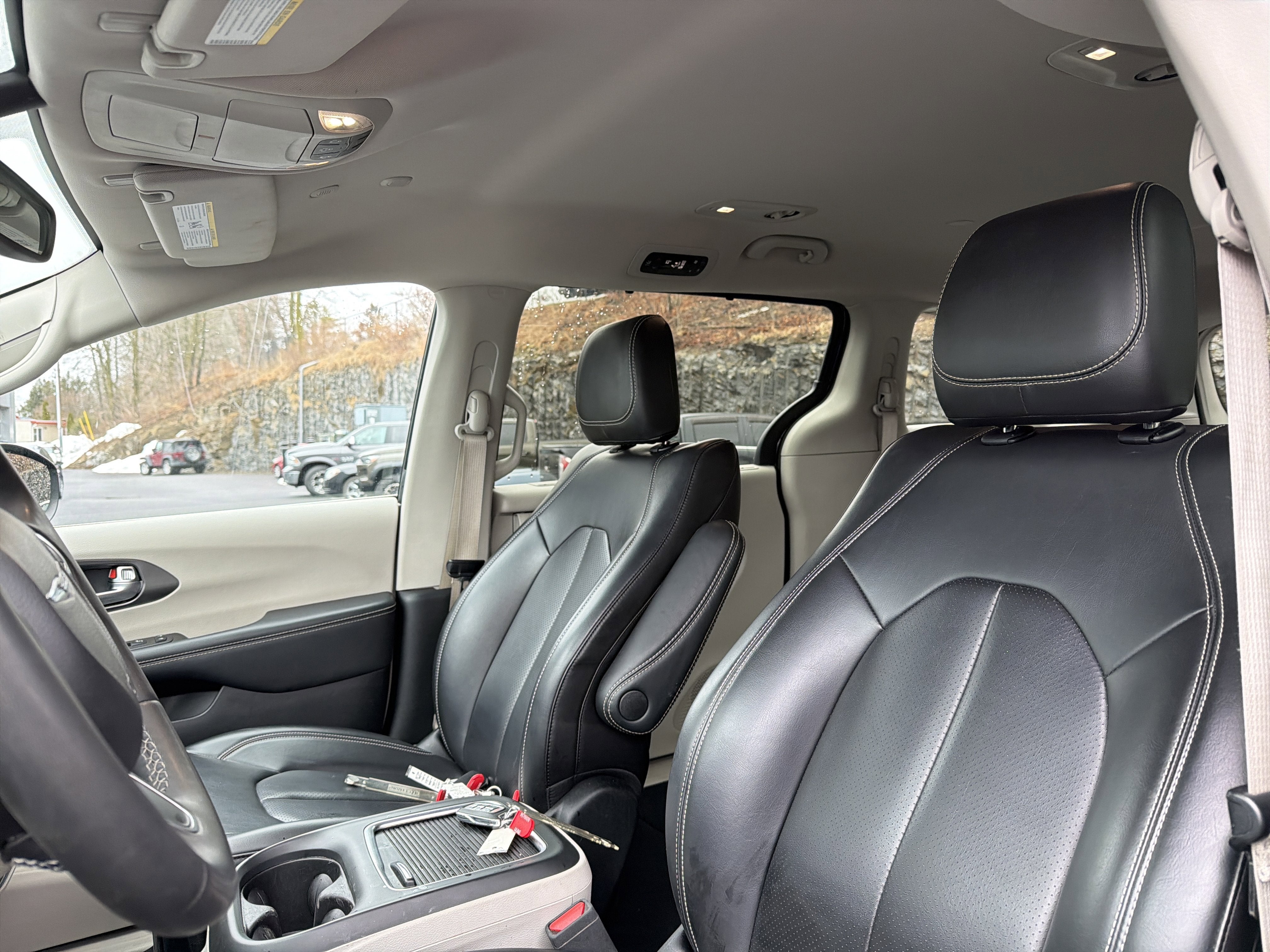 2023 Chrysler Pacifica Touring L