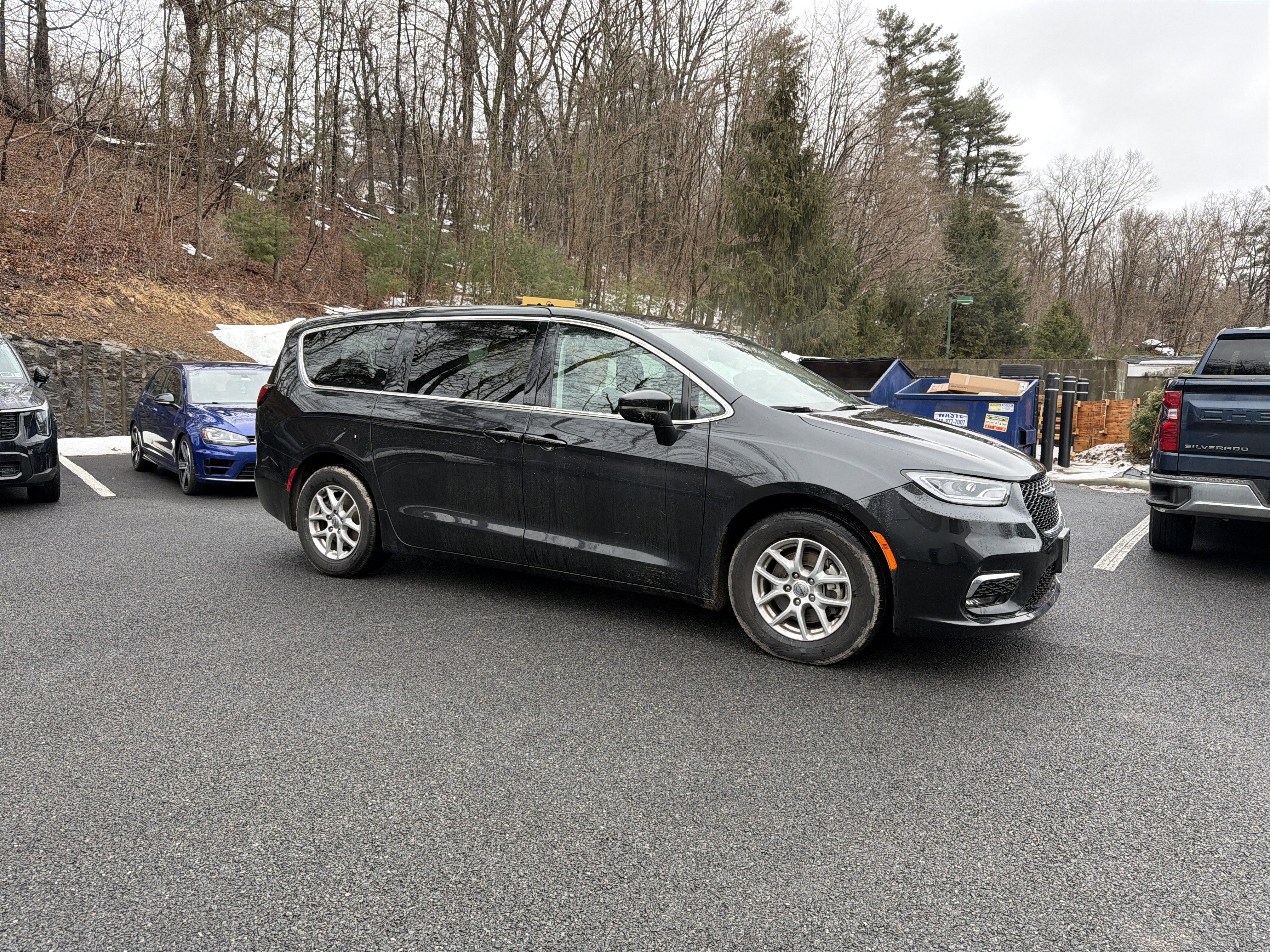 2023 Chrysler Pacifica Touring L