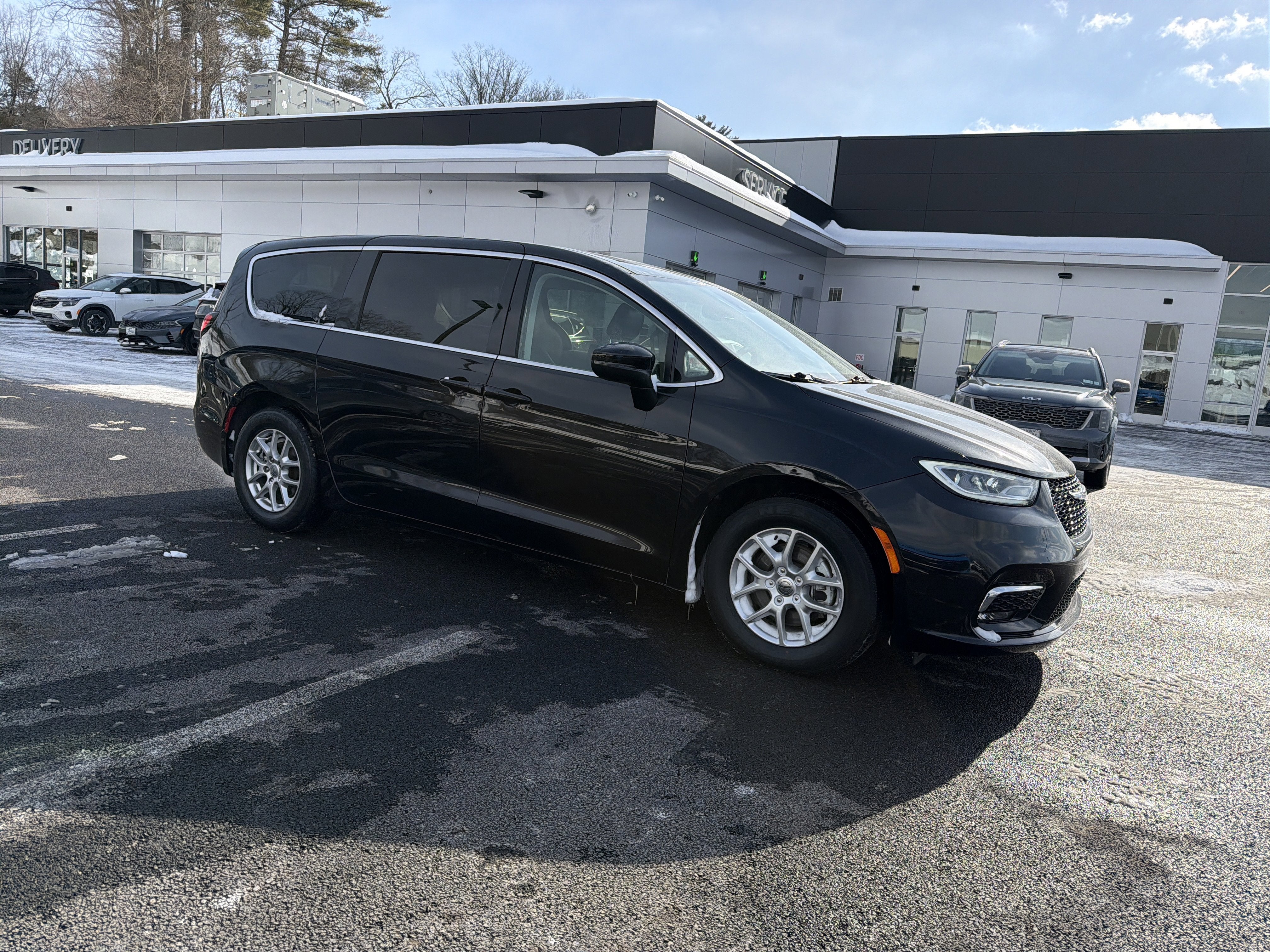 2023 Chrysler Pacifica Touring L
