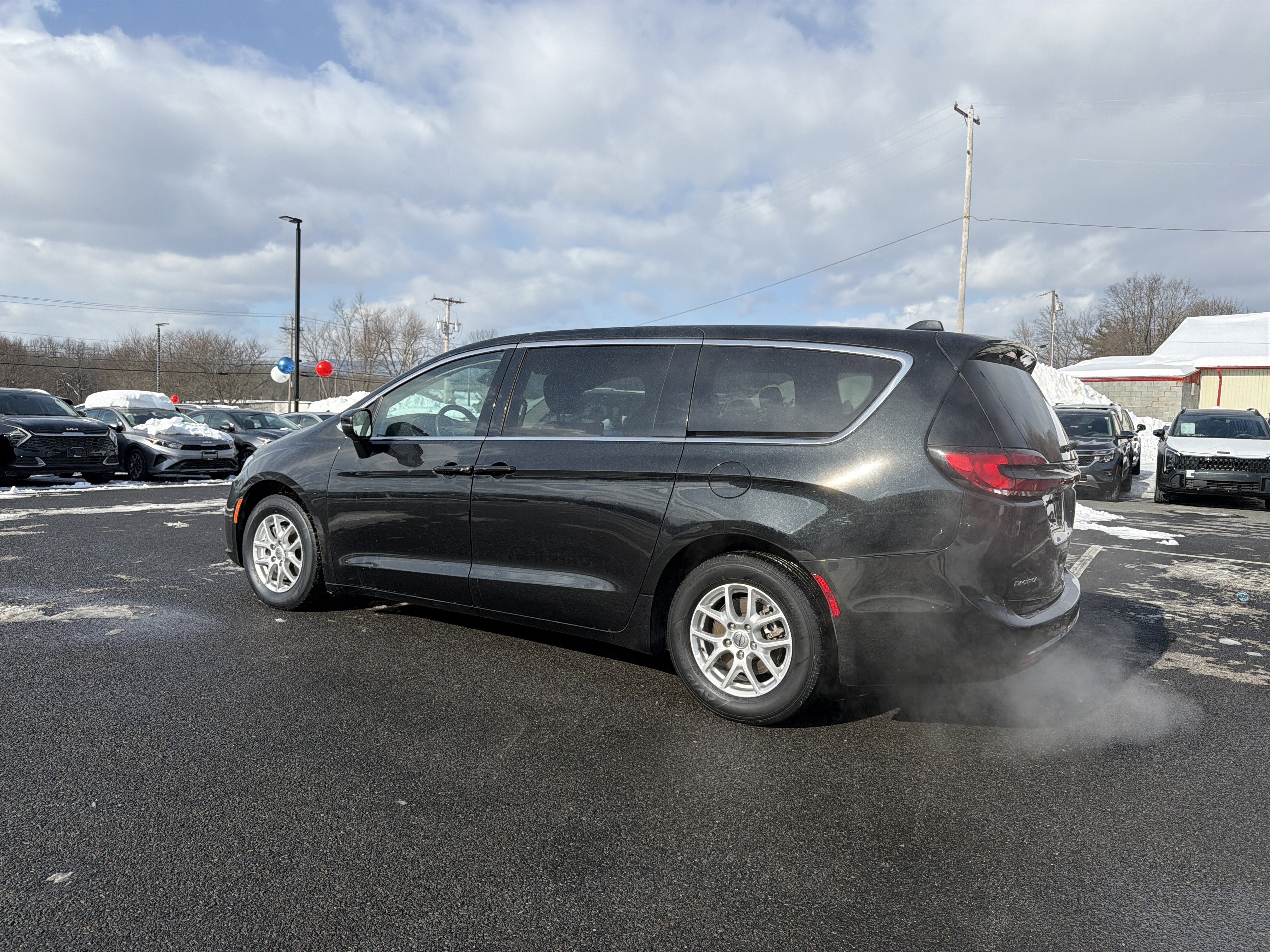 2023 Chrysler Pacifica Touring L