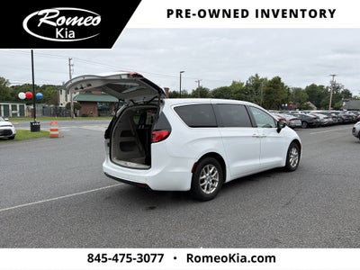 2024 Chrysler Pacifica Touring L