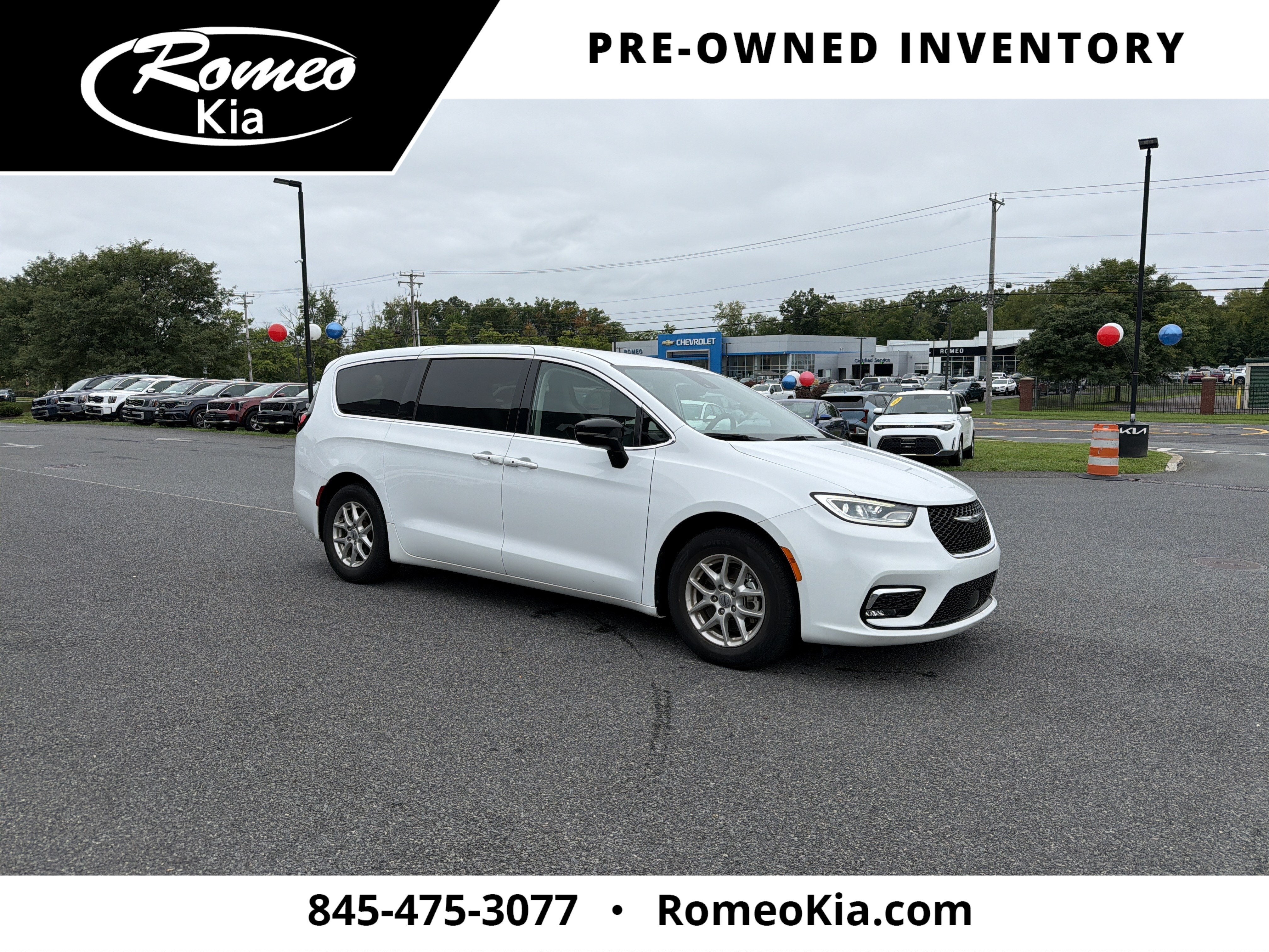 2024 Chrysler Pacifica Touring L