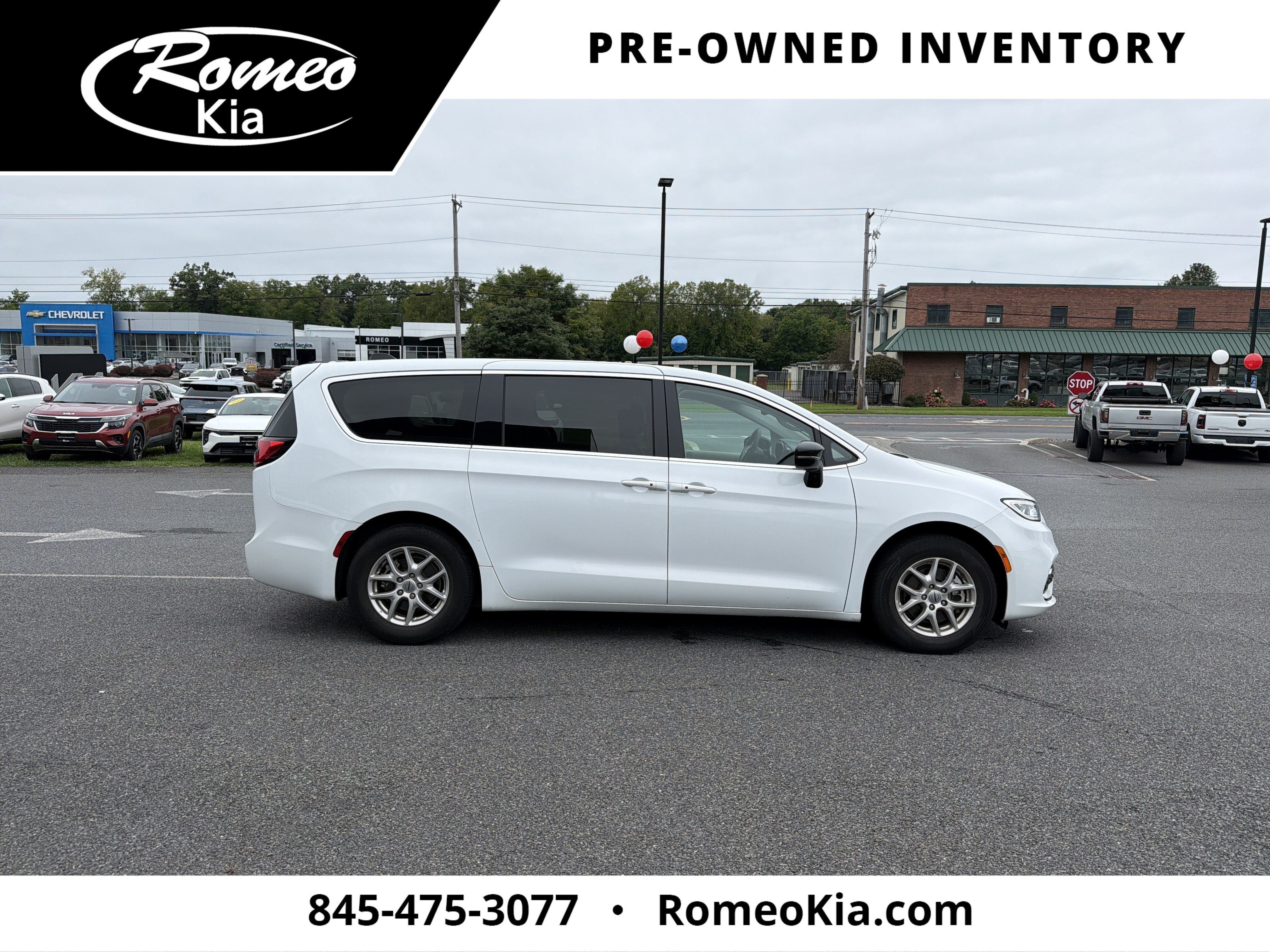 2024 Chrysler Pacifica Touring L