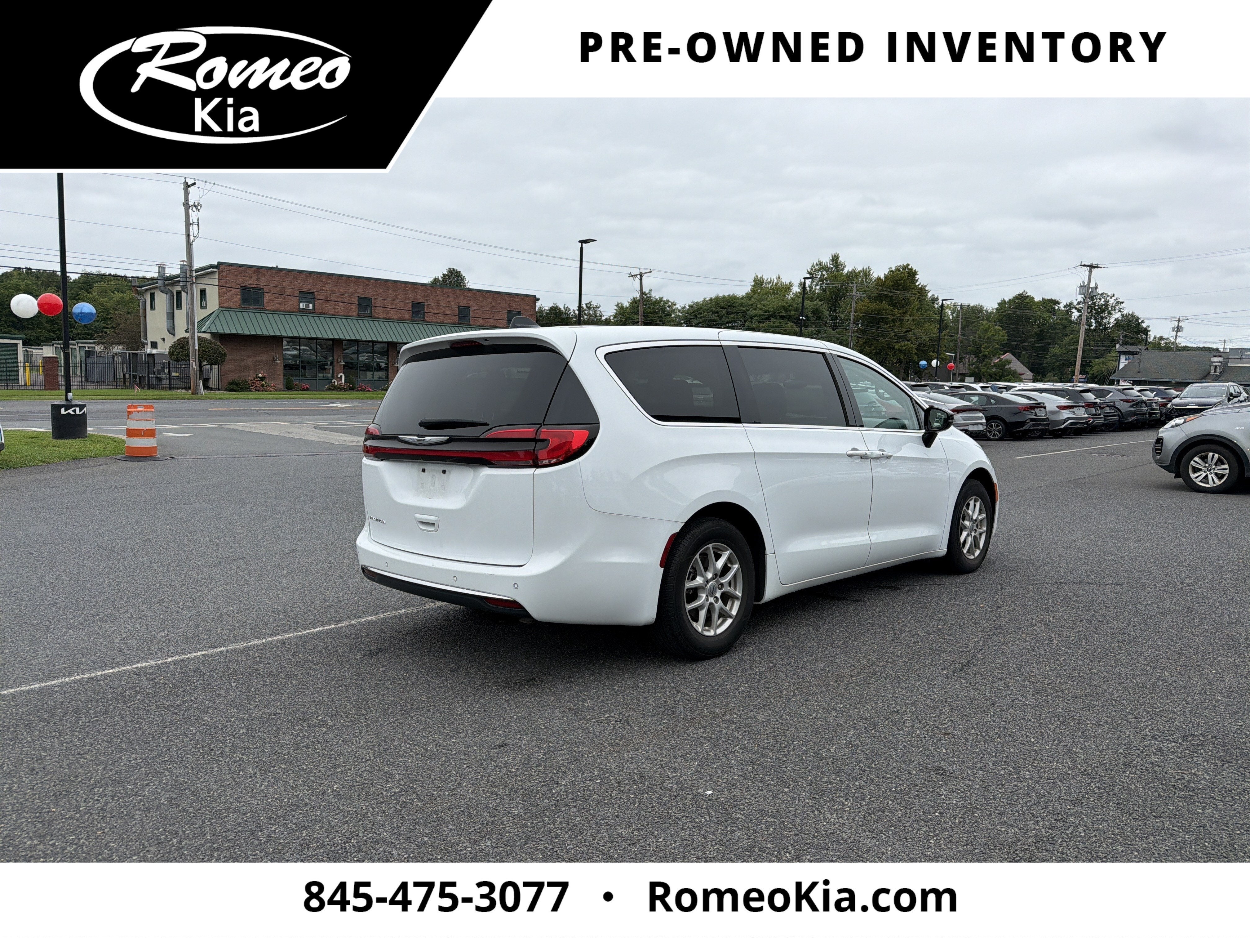 2024 Chrysler Pacifica Touring L