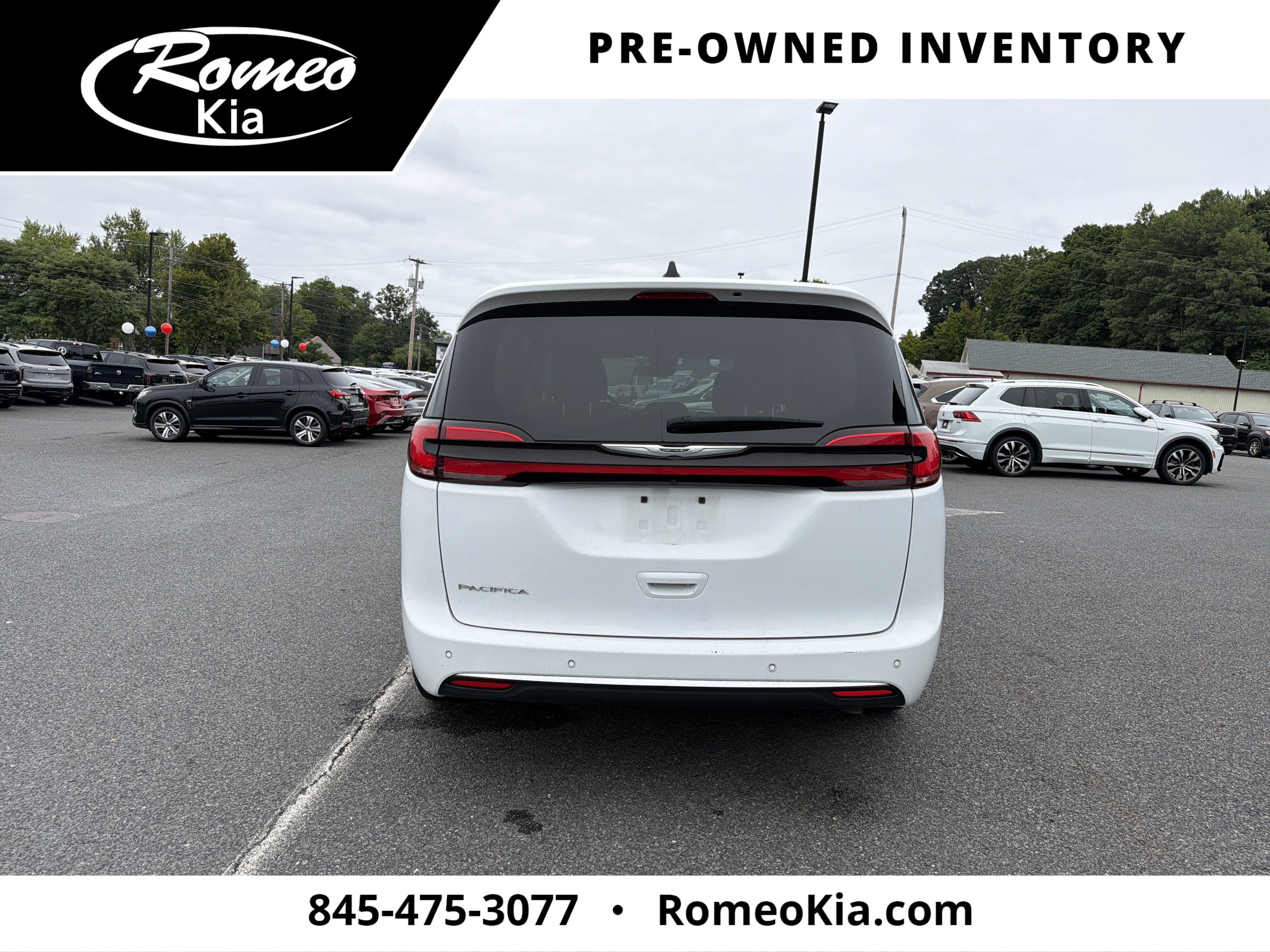 2024 Chrysler Pacifica Touring L