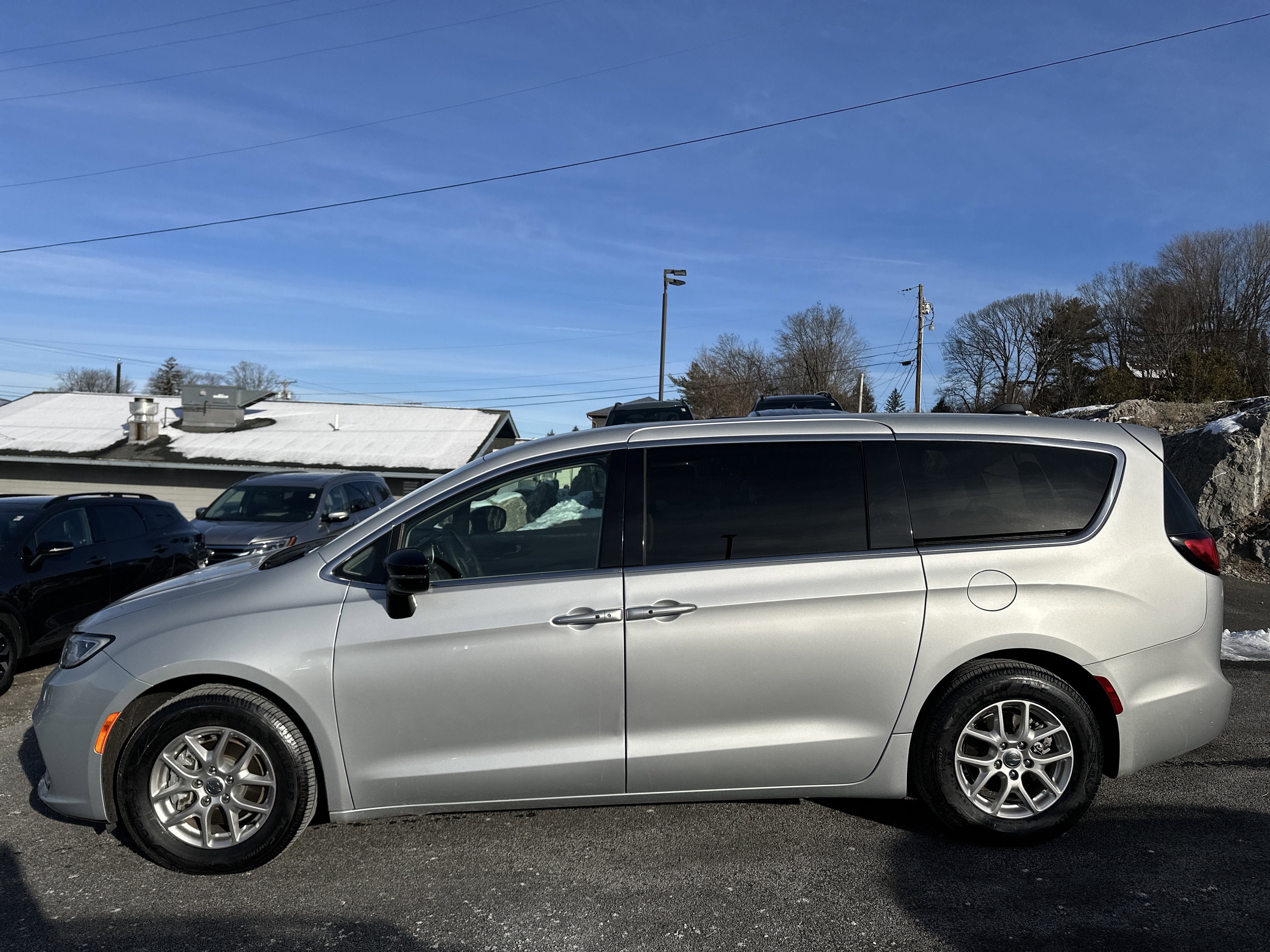 2024 Chrysler Pacifica Touring L
