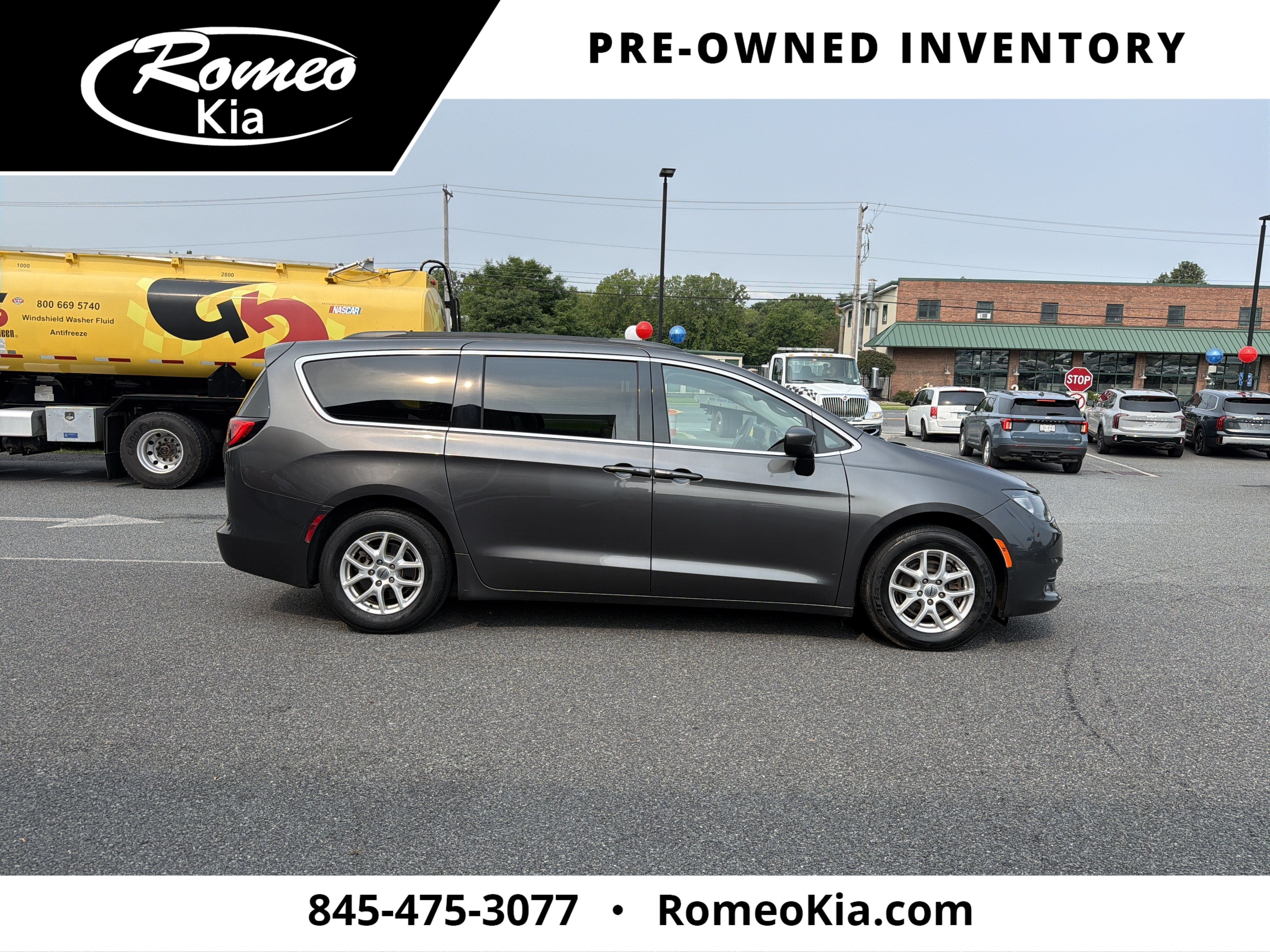 2021 Chrysler Voyager LXI