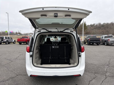 2020 Chrysler Pacifica Touring