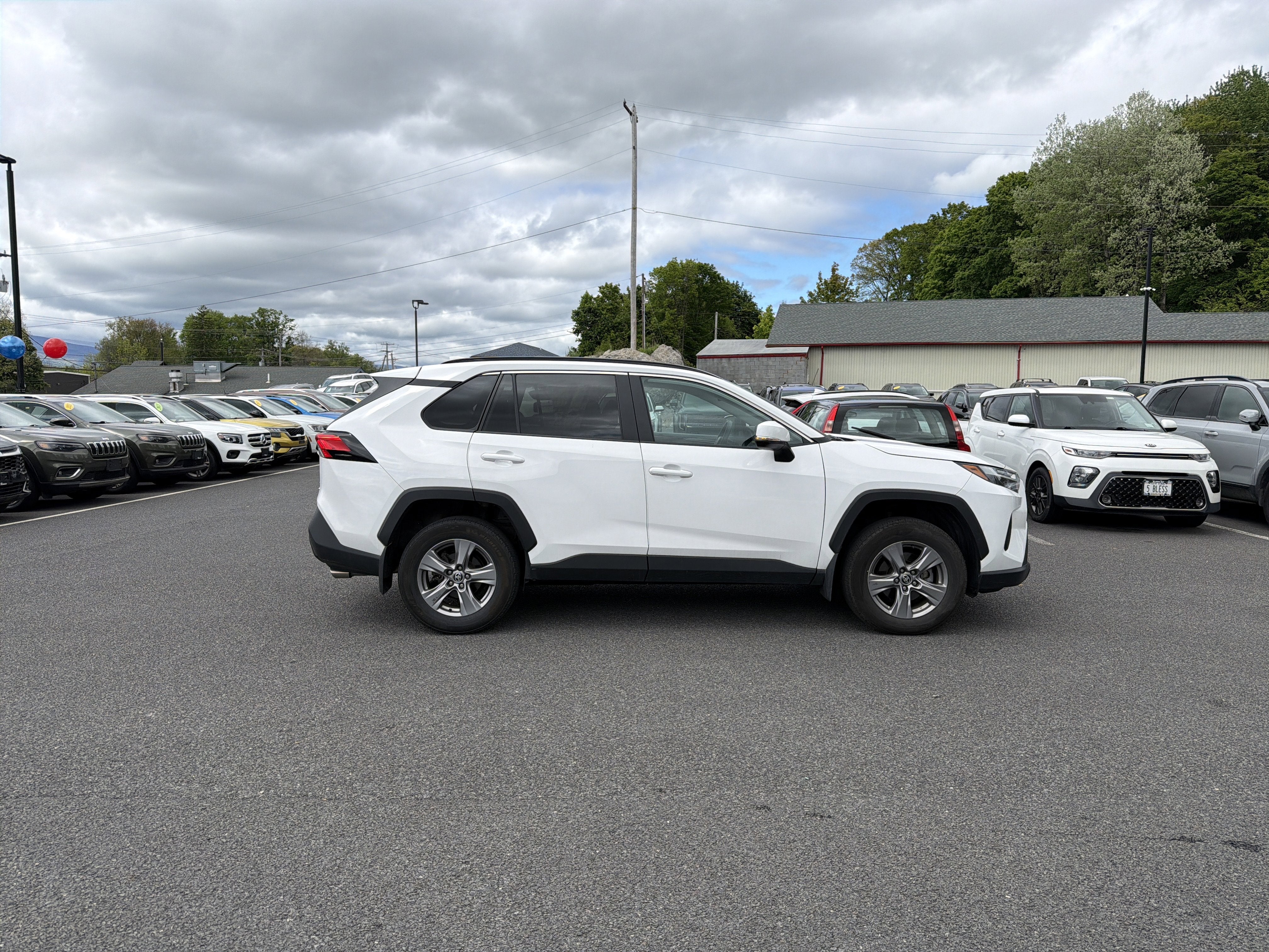 2024 Toyota RAV4 XLE