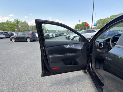 2023 Kia Forte LXS