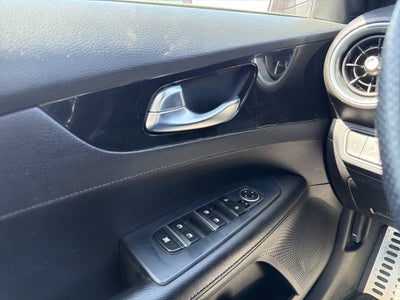 2020 Kia Forte GT-Line