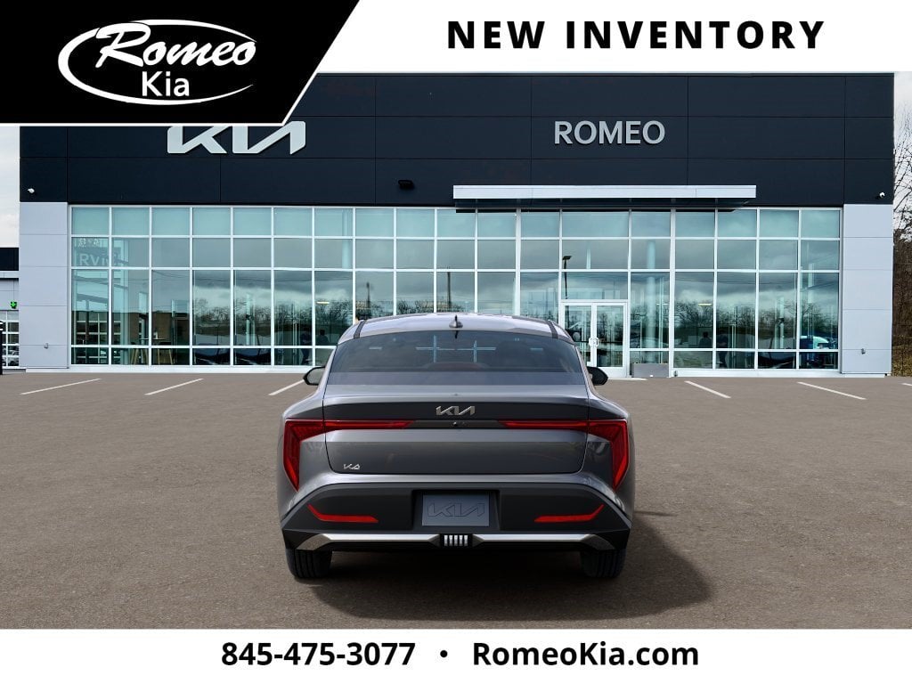 2026 Kia K4 LXS