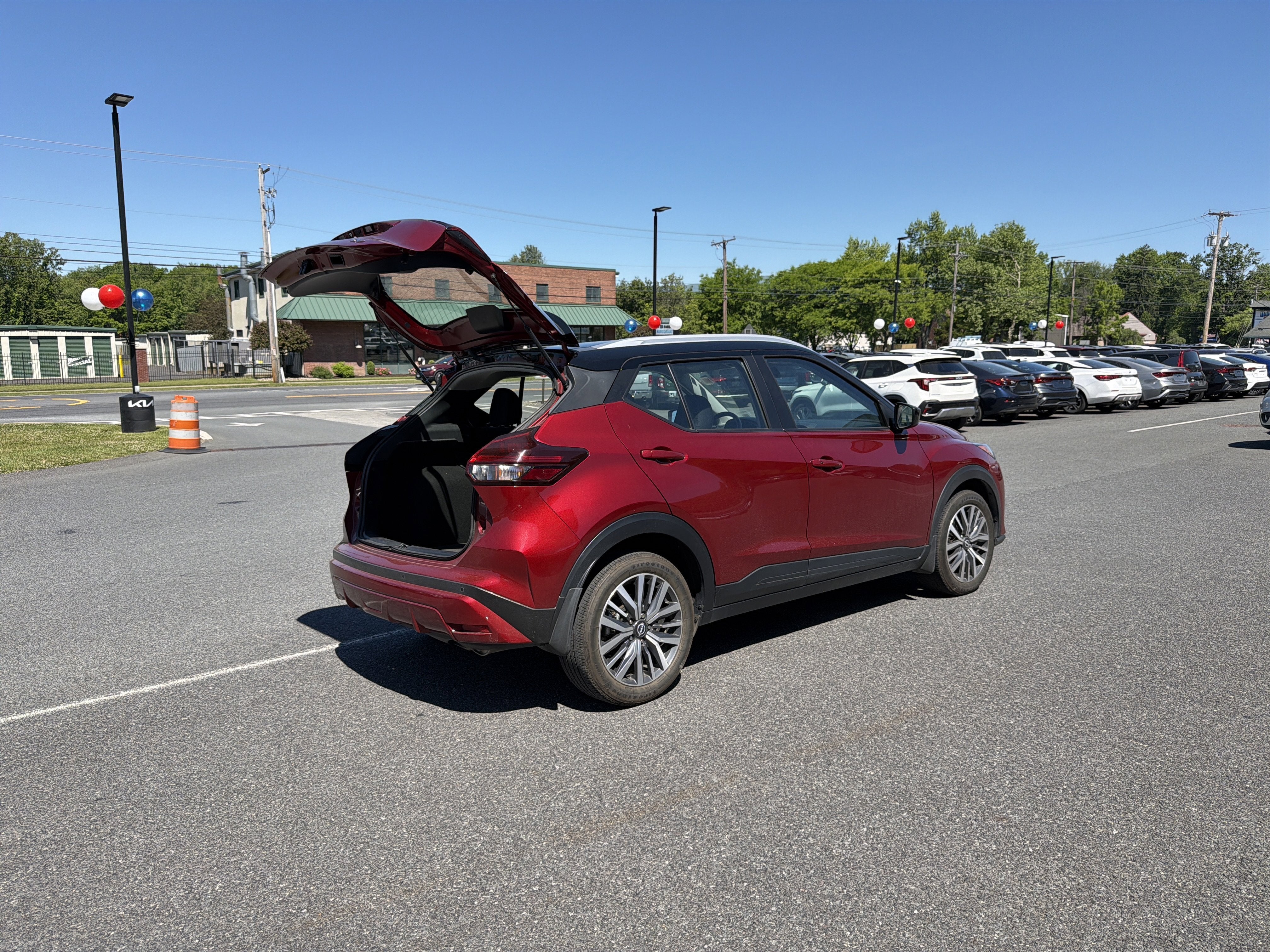 2023 Nissan Kicks SV