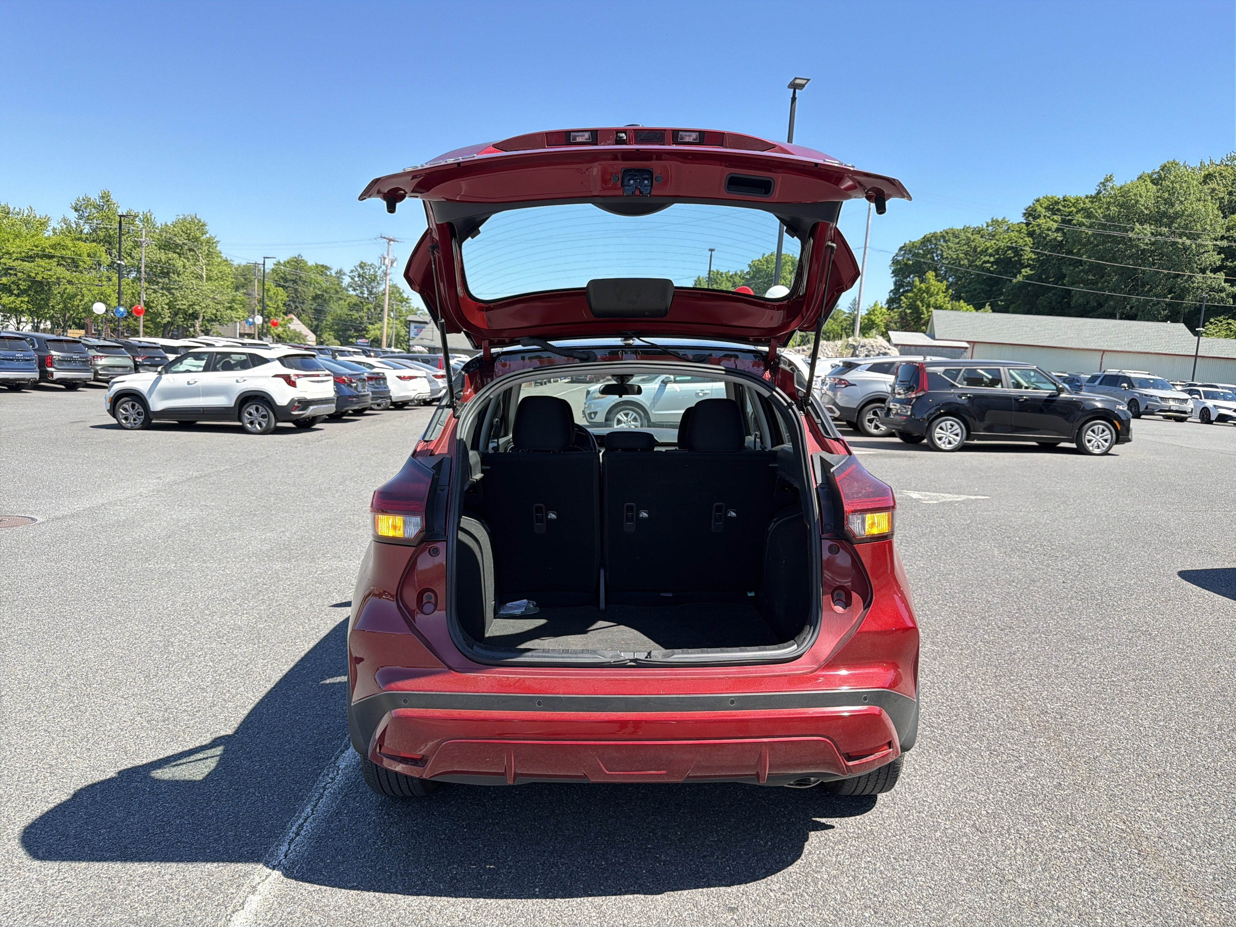 2023 Nissan Kicks SV
