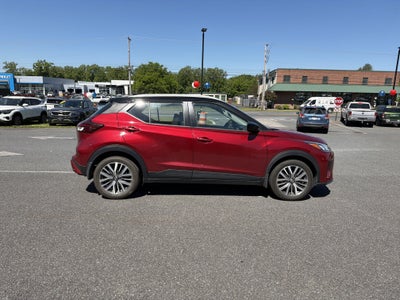 2023 Nissan Kicks SV