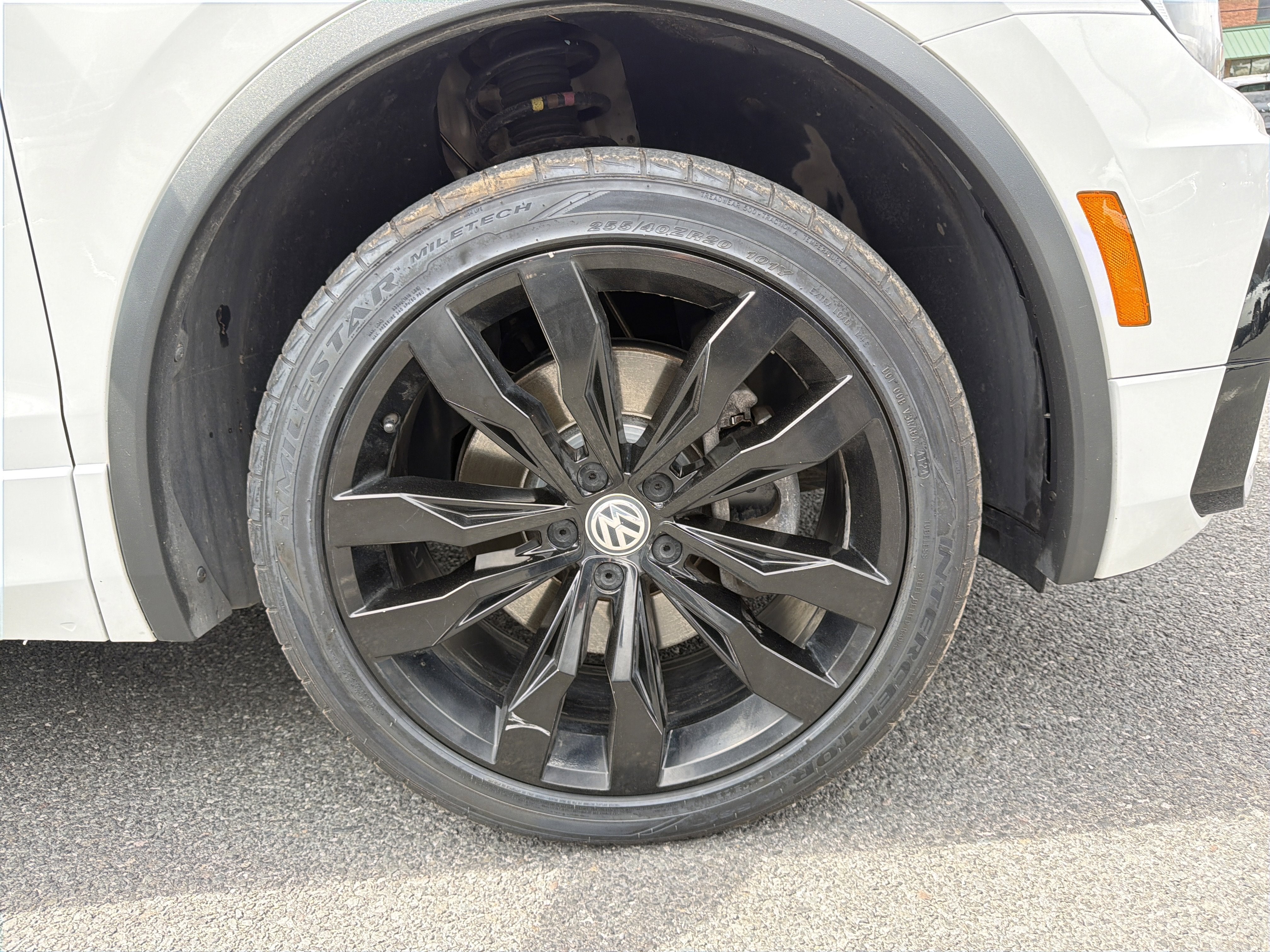 2020 Volkswagen Tiguan 2.0T SE R-Line Black 4Motion