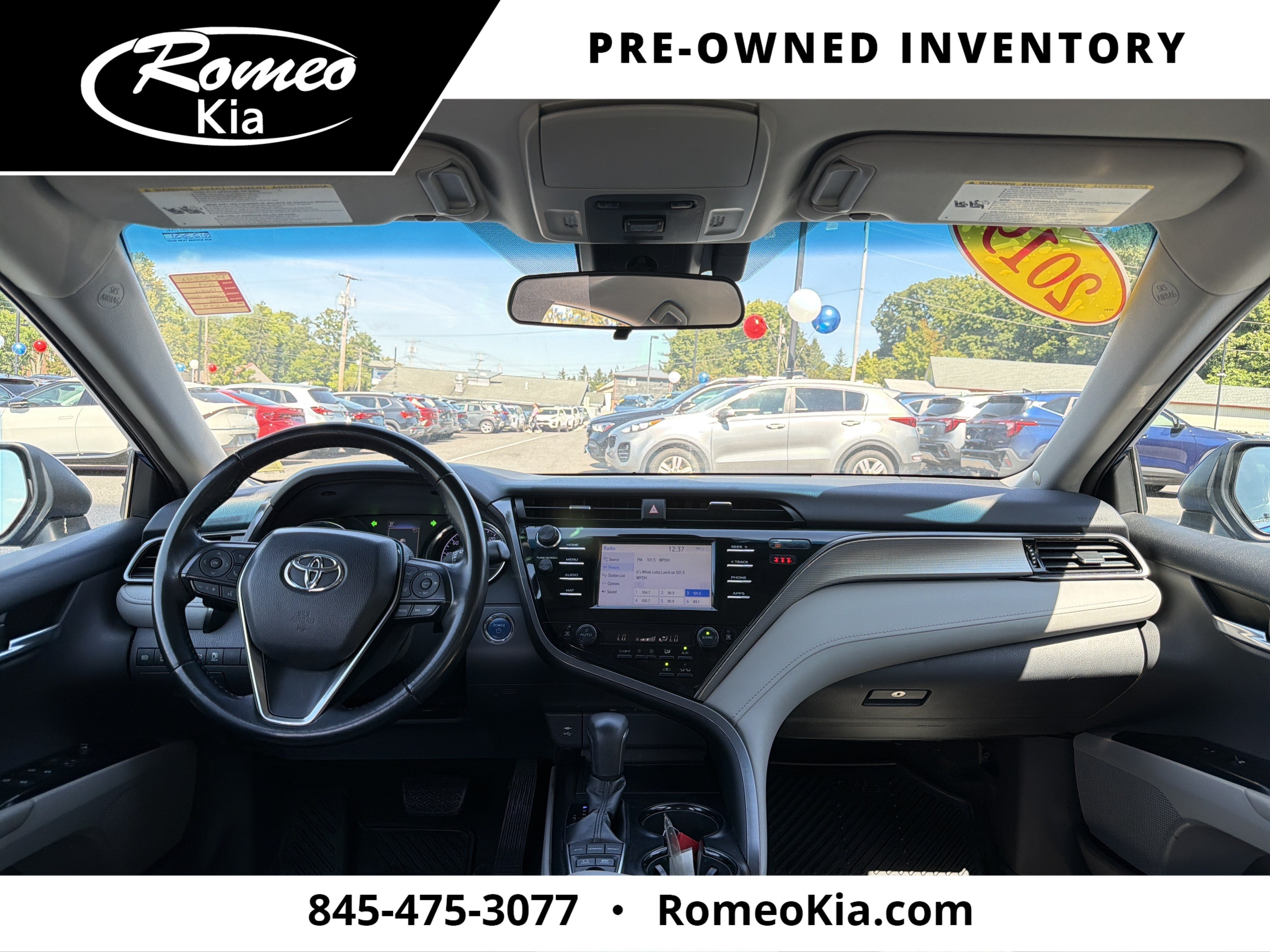 2019 Toyota Camry Hybrid SE