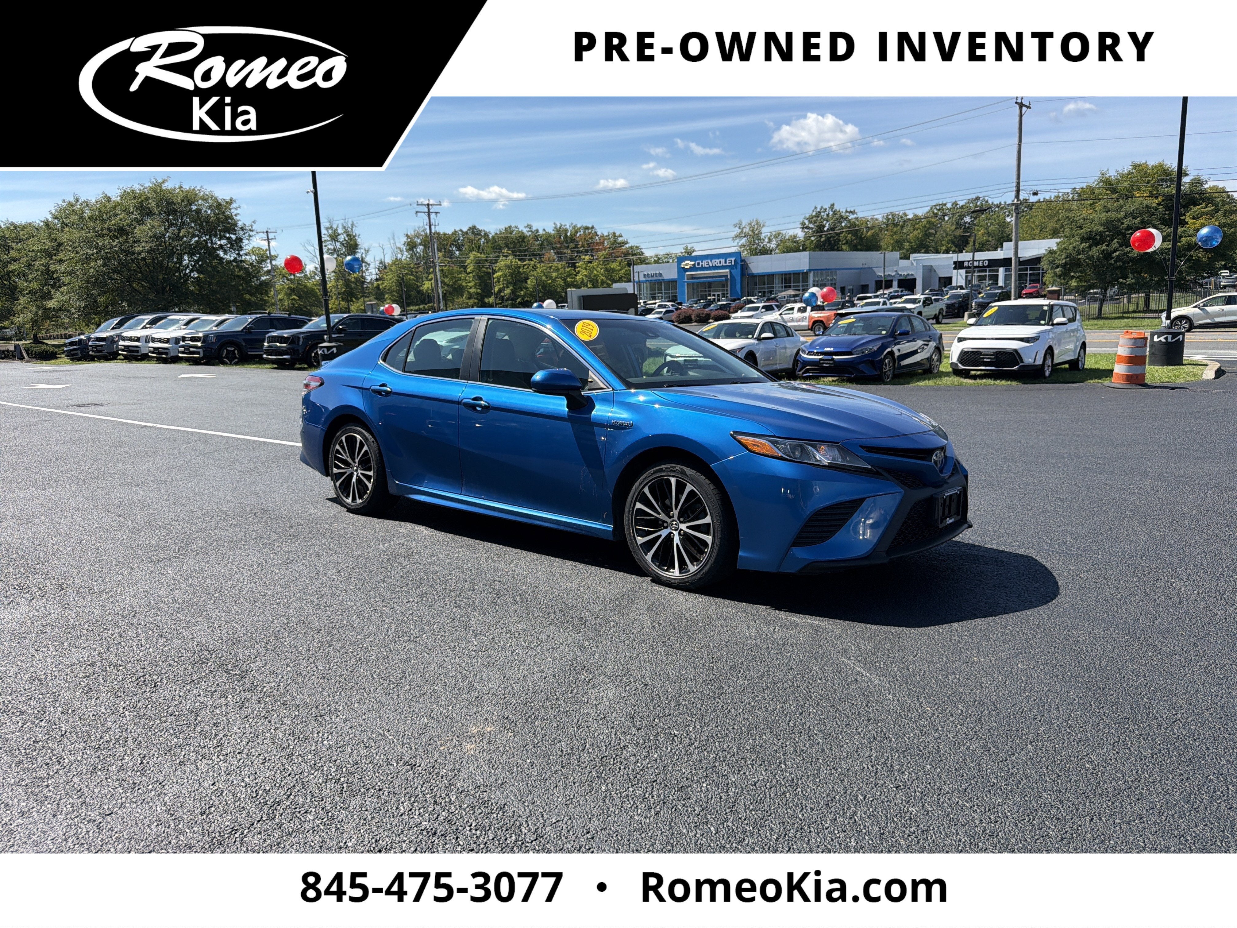 2019 Toyota Camry Hybrid SE