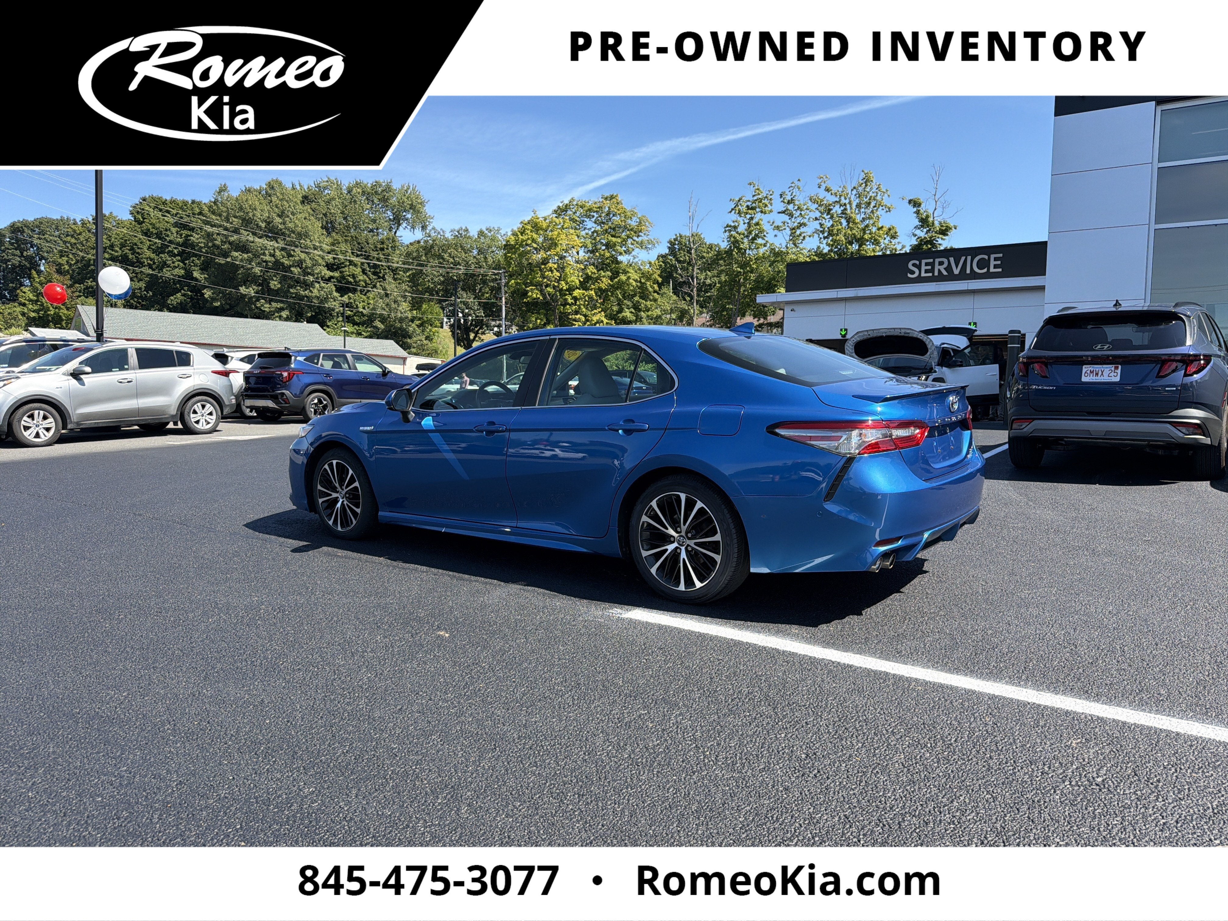 2019 Toyota Camry Hybrid SE