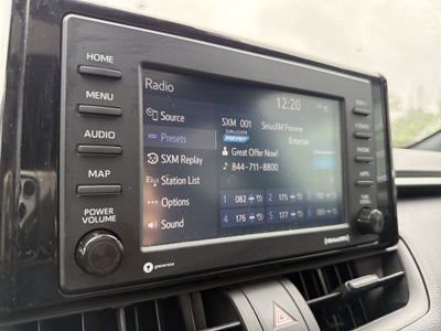 2022 Toyota RAV4 Hybrid SE