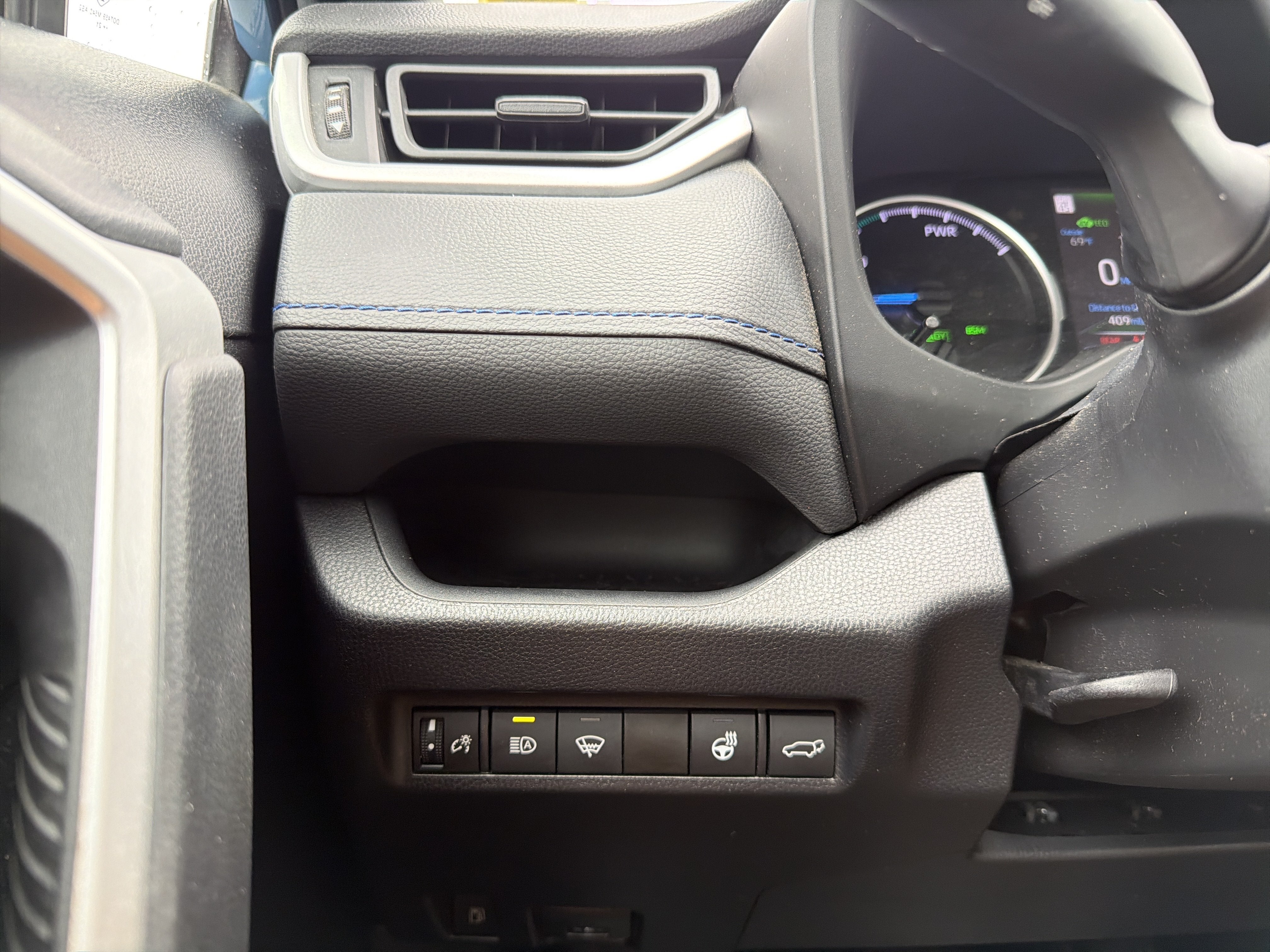 2022 Toyota RAV4 Hybrid SE