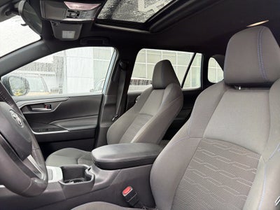 2022 Toyota RAV4 Hybrid SE
