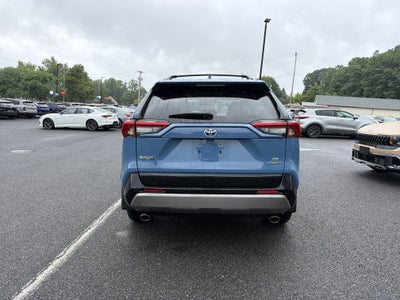 2022 Toyota RAV4 Hybrid SE
