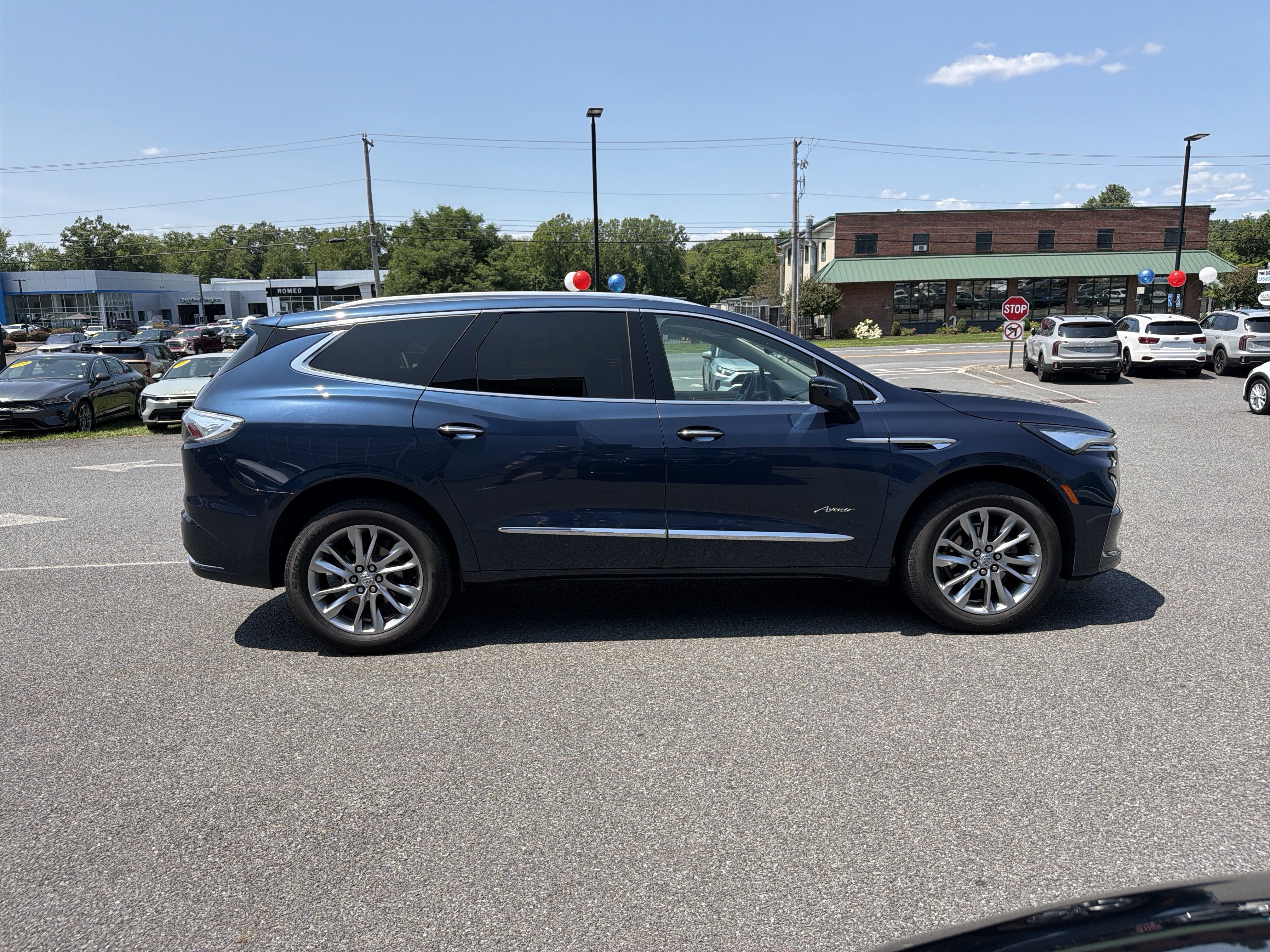 2023 Buick Enclave Avenir