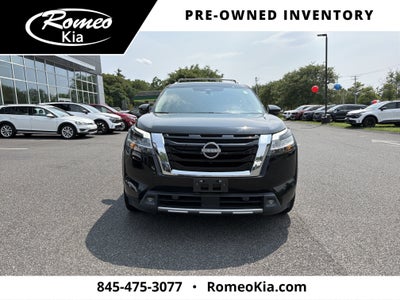 2022 Nissan Pathfinder SL