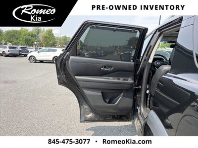 2022 Nissan Pathfinder SL
