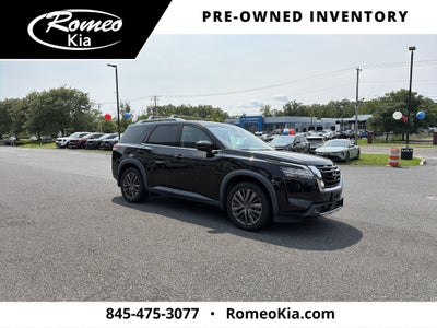 2022 Nissan Pathfinder SL