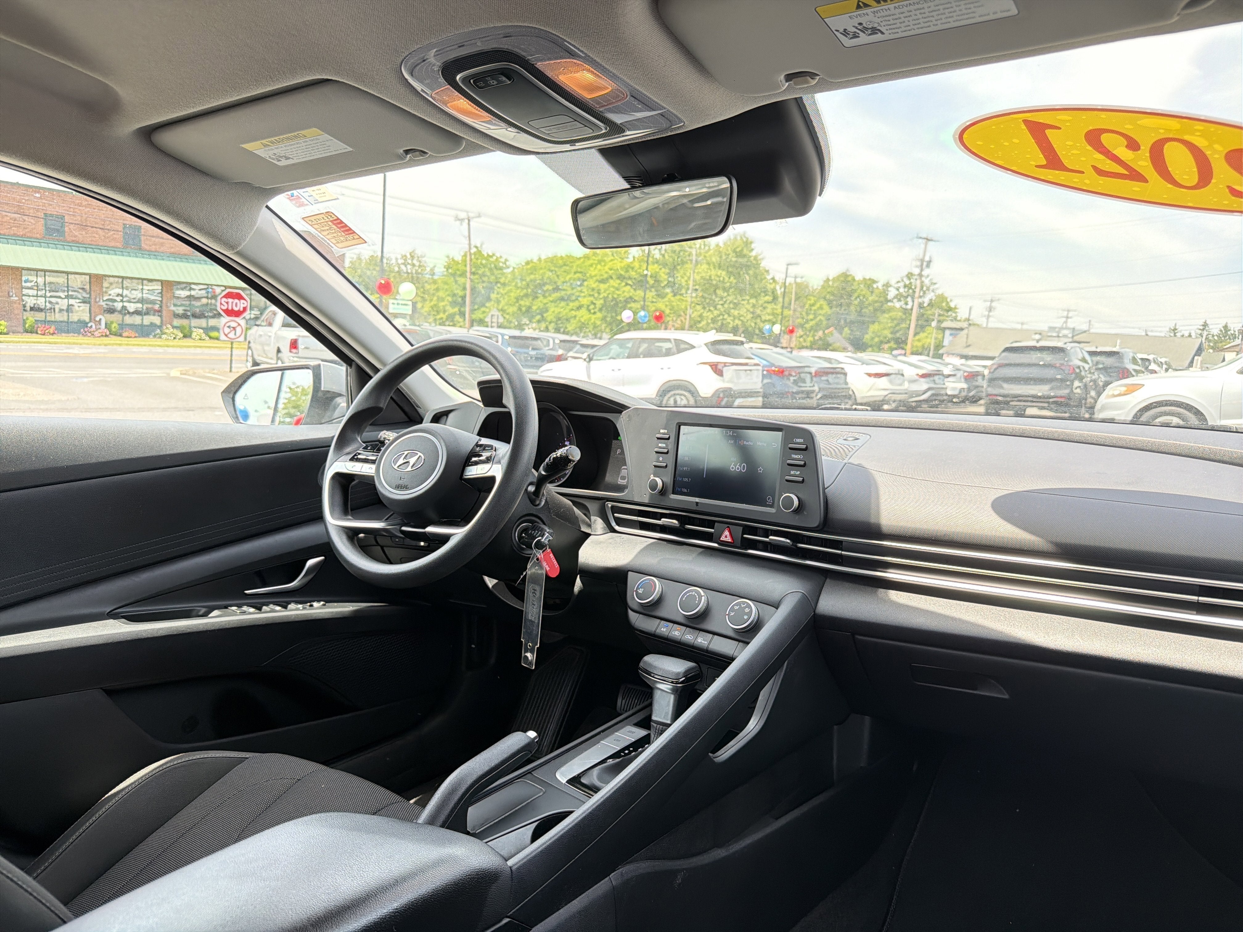 2021 Hyundai ELANTRA SE