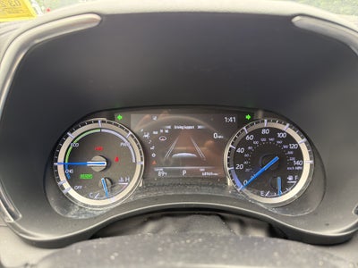 2022 Toyota Highlander Hybrid Platinum