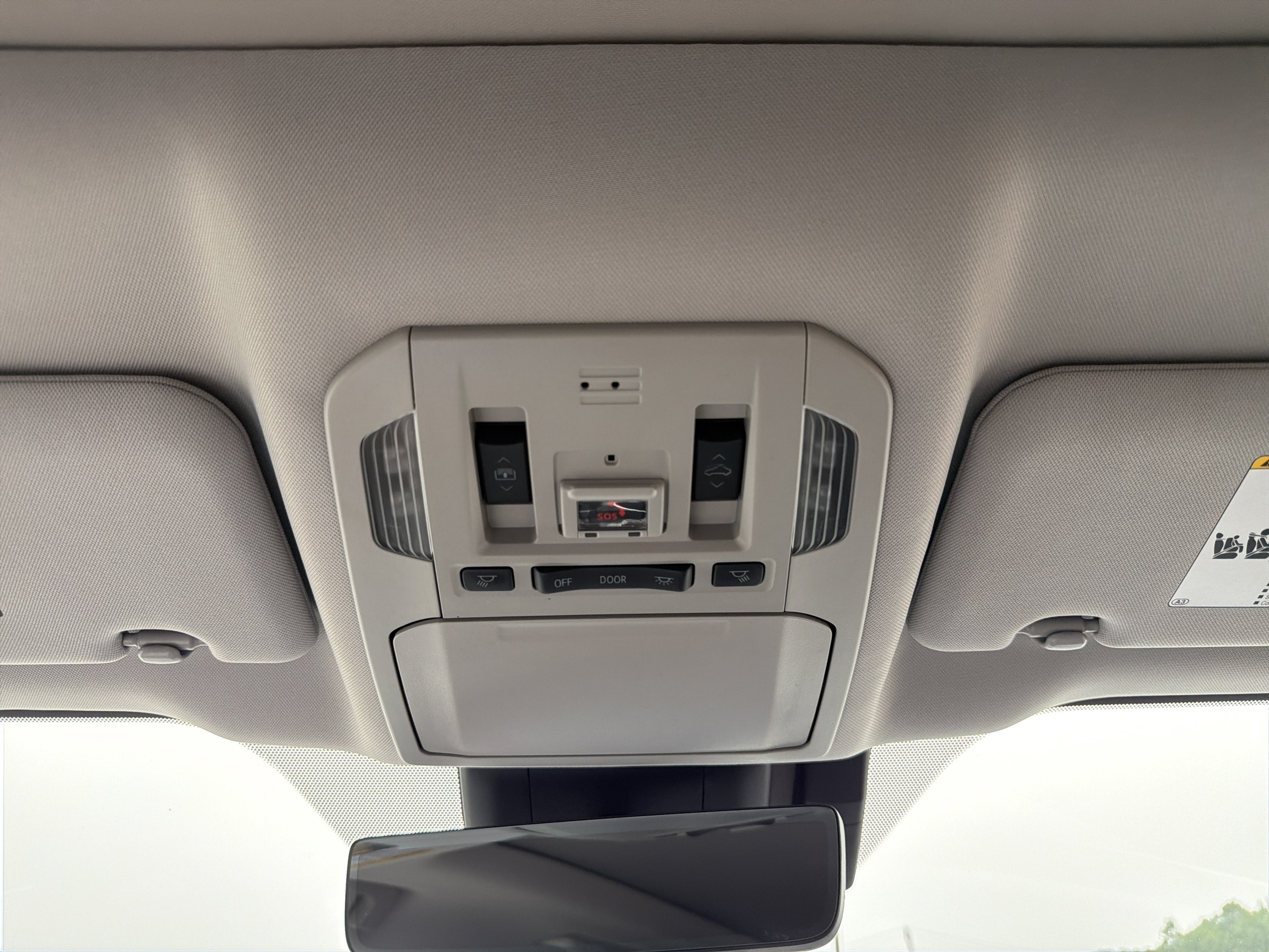 2022 Toyota Highlander Hybrid Platinum