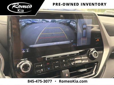 2022 Toyota Highlander Hybrid Platinum