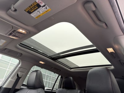 2022 Toyota Highlander Hybrid Platinum