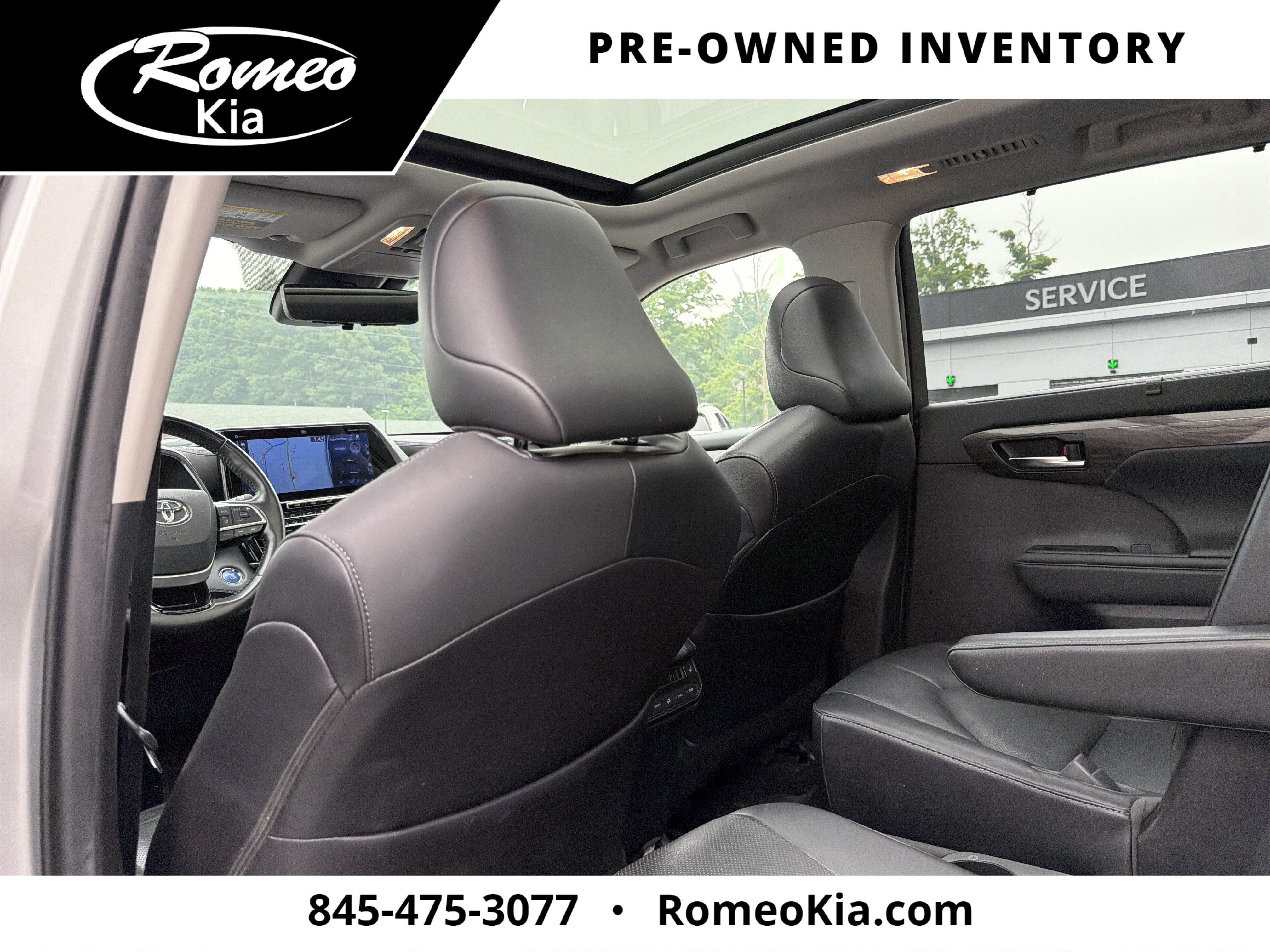 2022 Toyota Highlander Hybrid Platinum