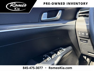 2022 Kia K5 LX