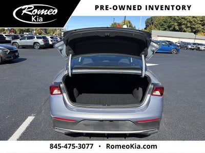 2022 Kia K5 LX