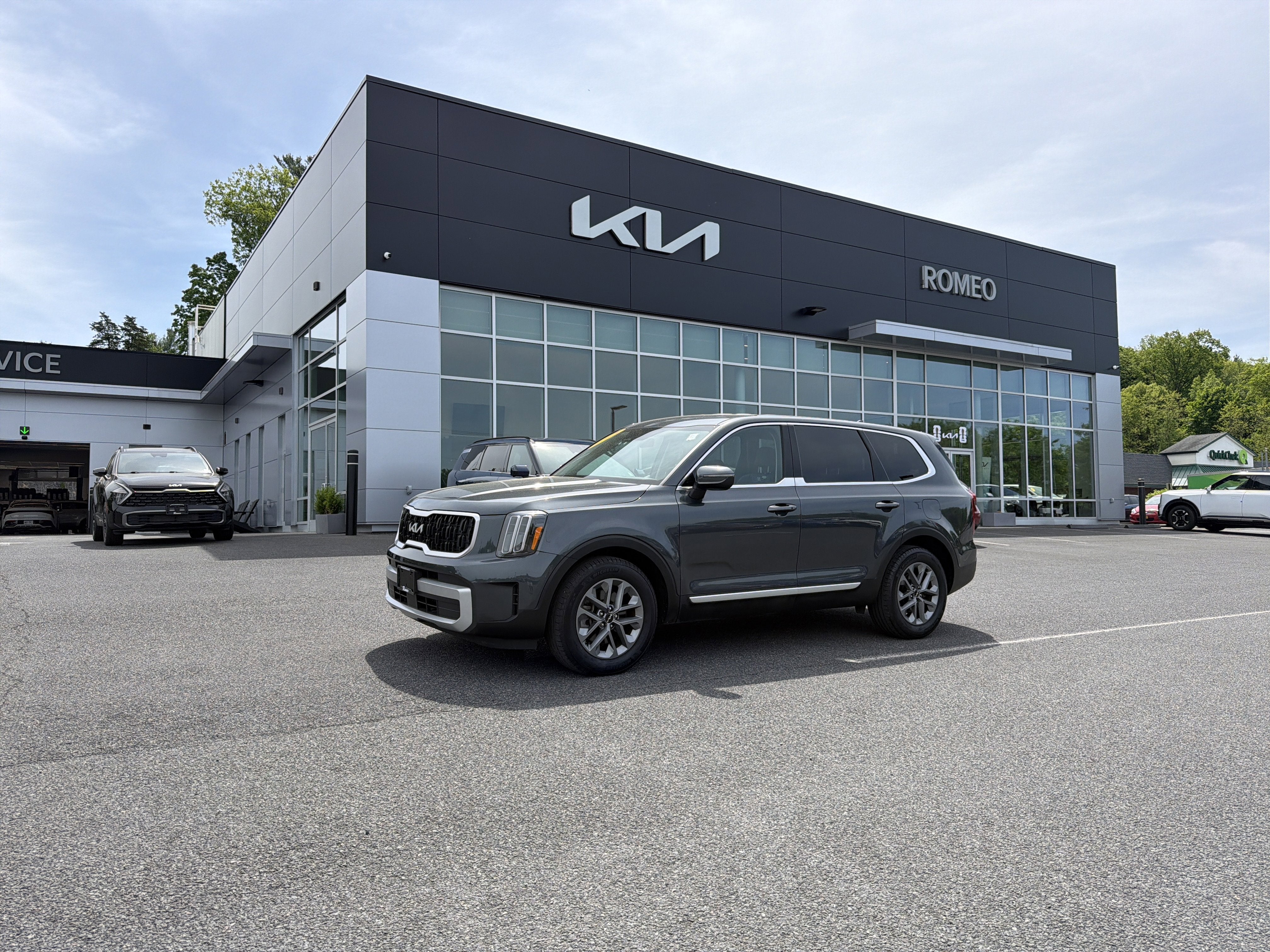 2023 Kia Telluride LX