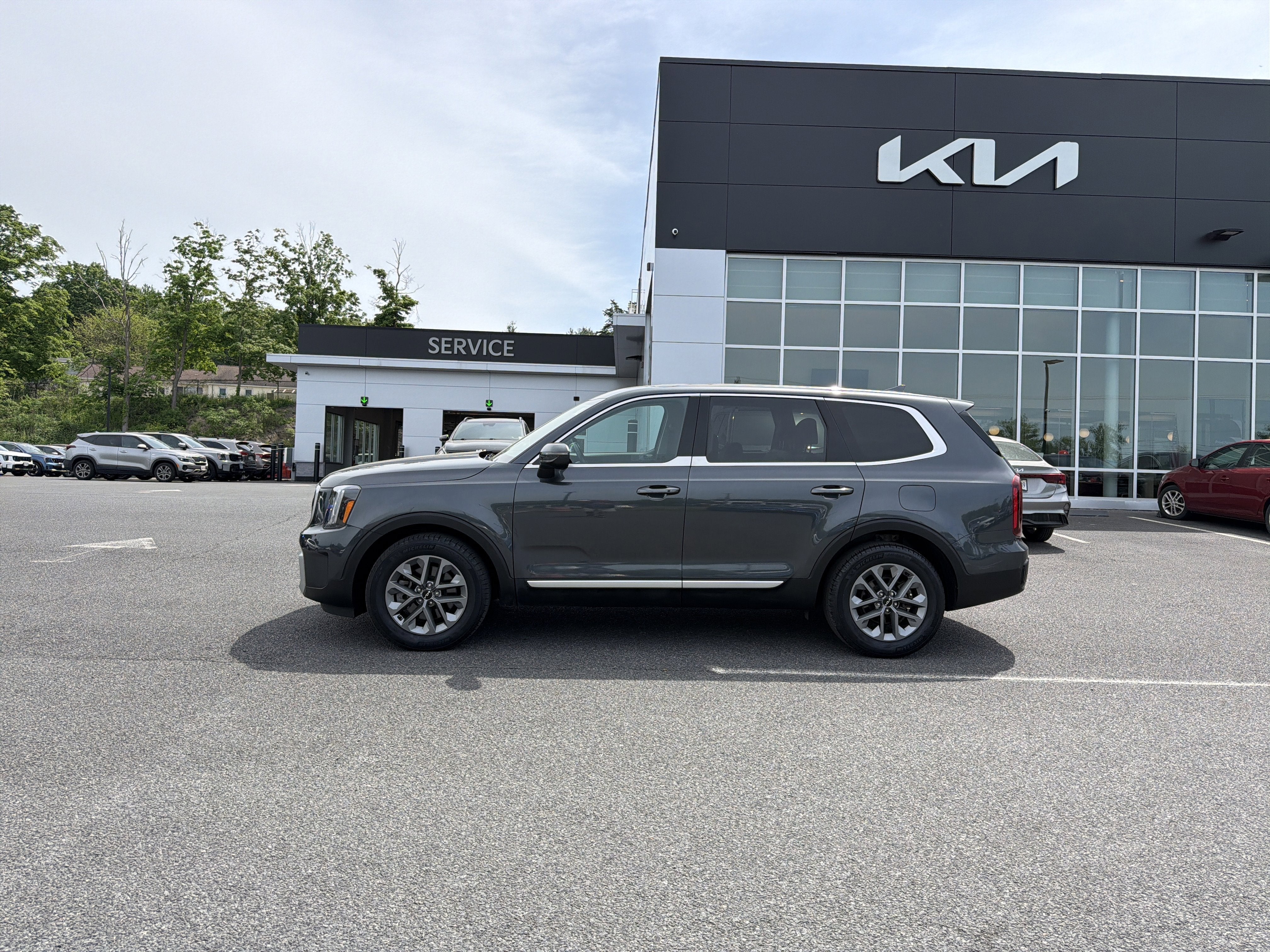 2023 Kia Telluride LX